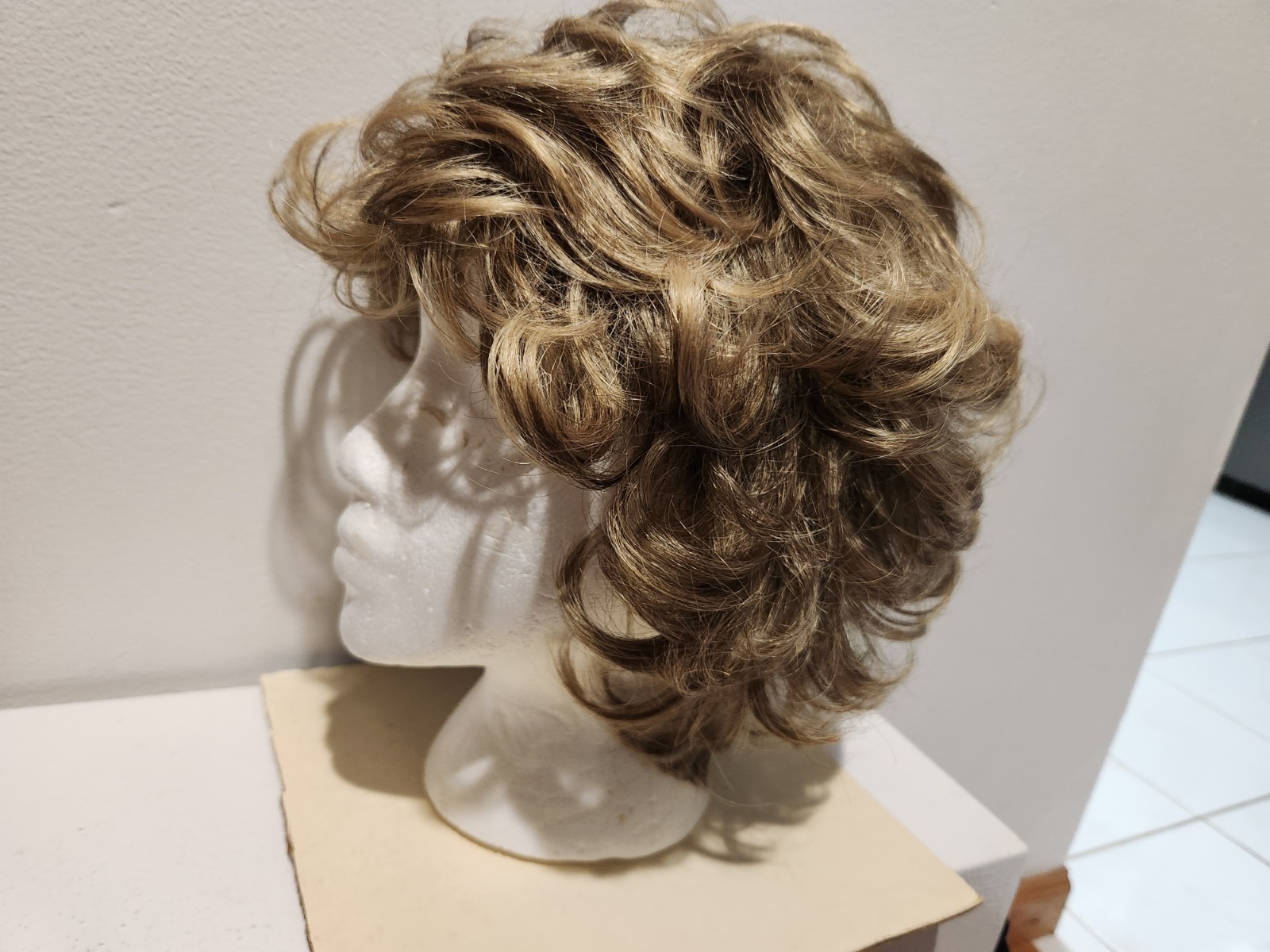 Wig Womens 100% Modacrylic Fiber*Made in Indonesia*Medium Brown*CurlyHair Layers