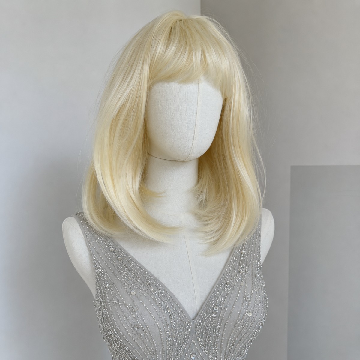Short Straight Women Synthetic Hair Dress Up Wig With Fringe Blonde