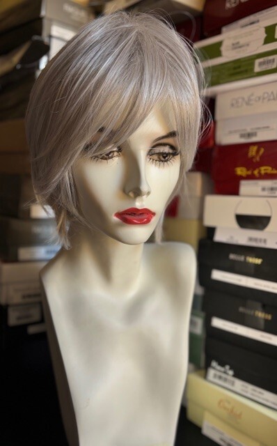 Gabor Essentials Enlighten Chin Length Bob Styled Wig Light Grey 🙏