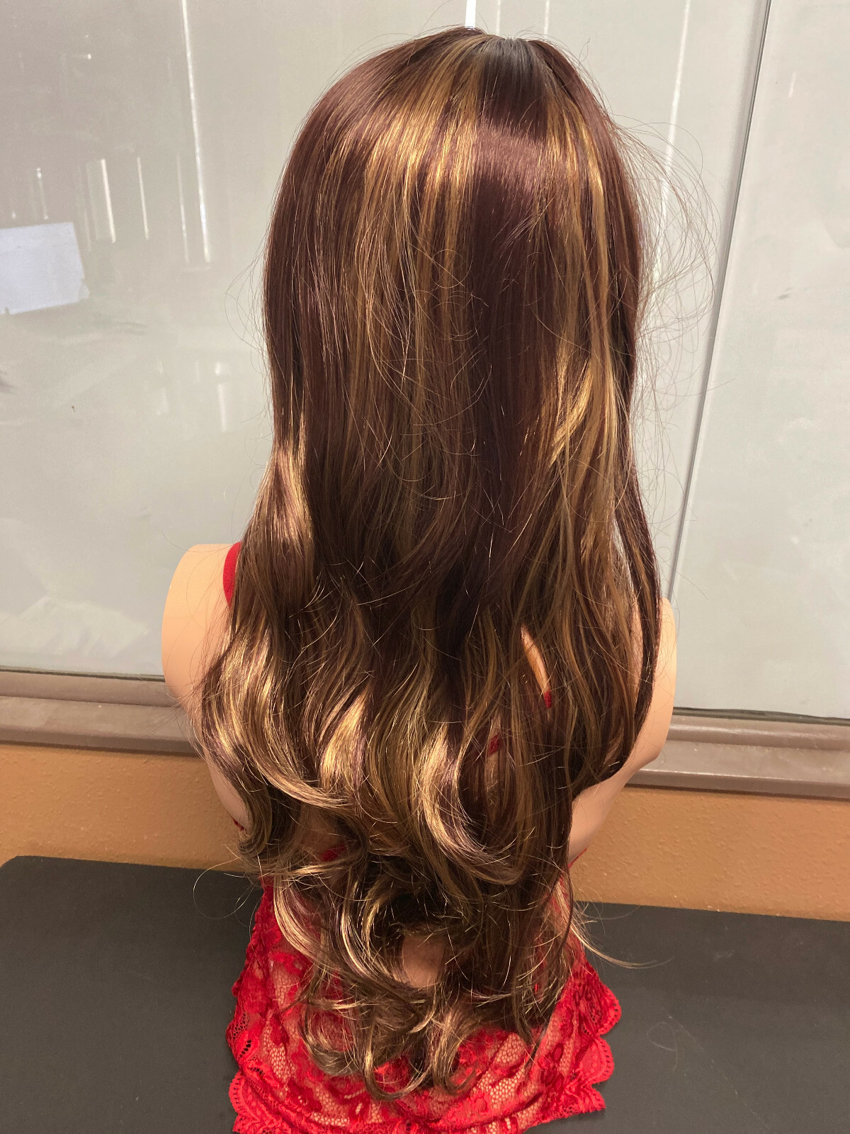 23″ Golden Brown to Gold Ombre Long Wavy Curly Blonde Wig Women’s Synthetic Hair
