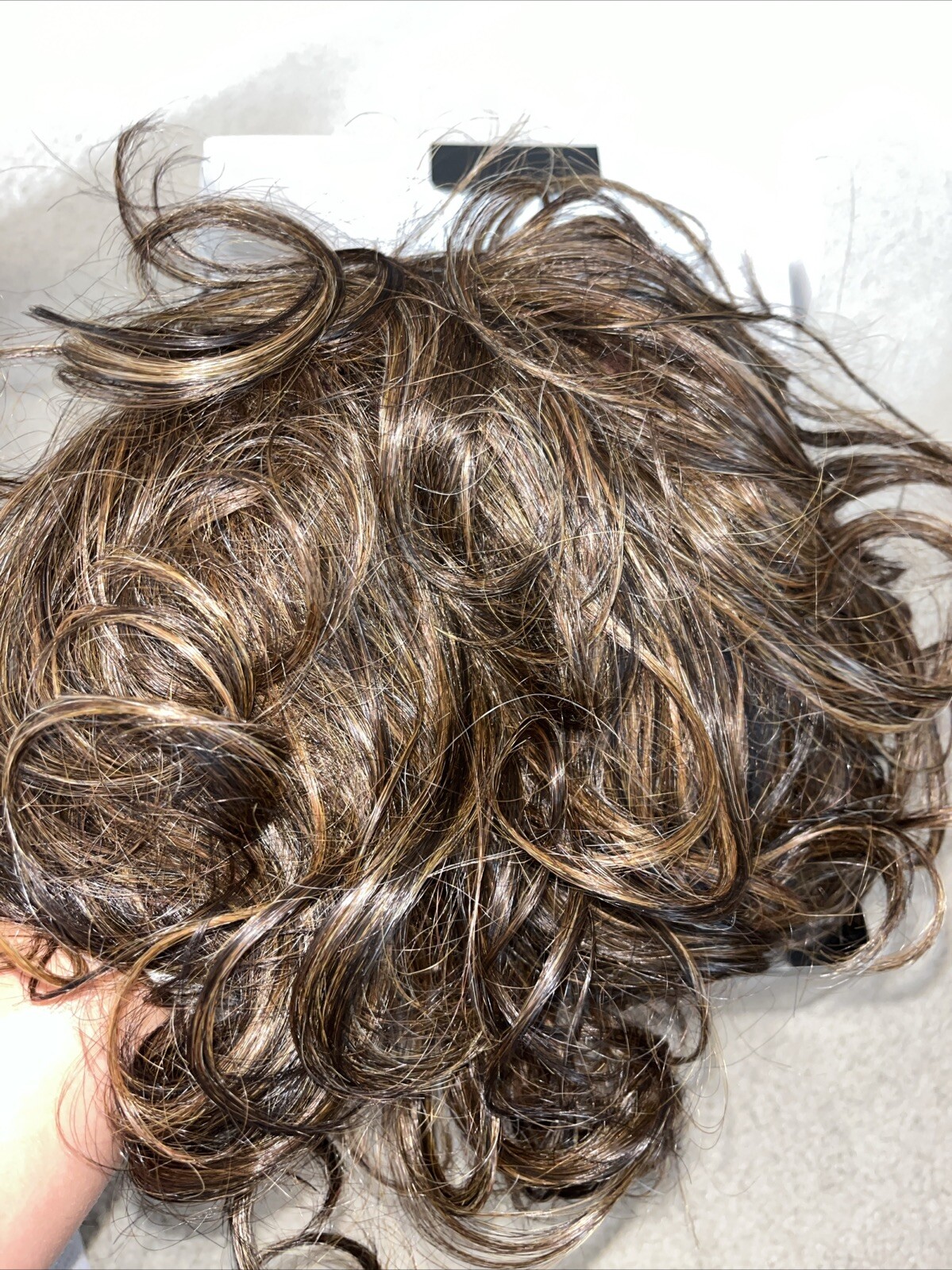 2 Wigs Hairdo Modern Flair Styled Wig R11S Glazed Mocha Medium Brown/Gold