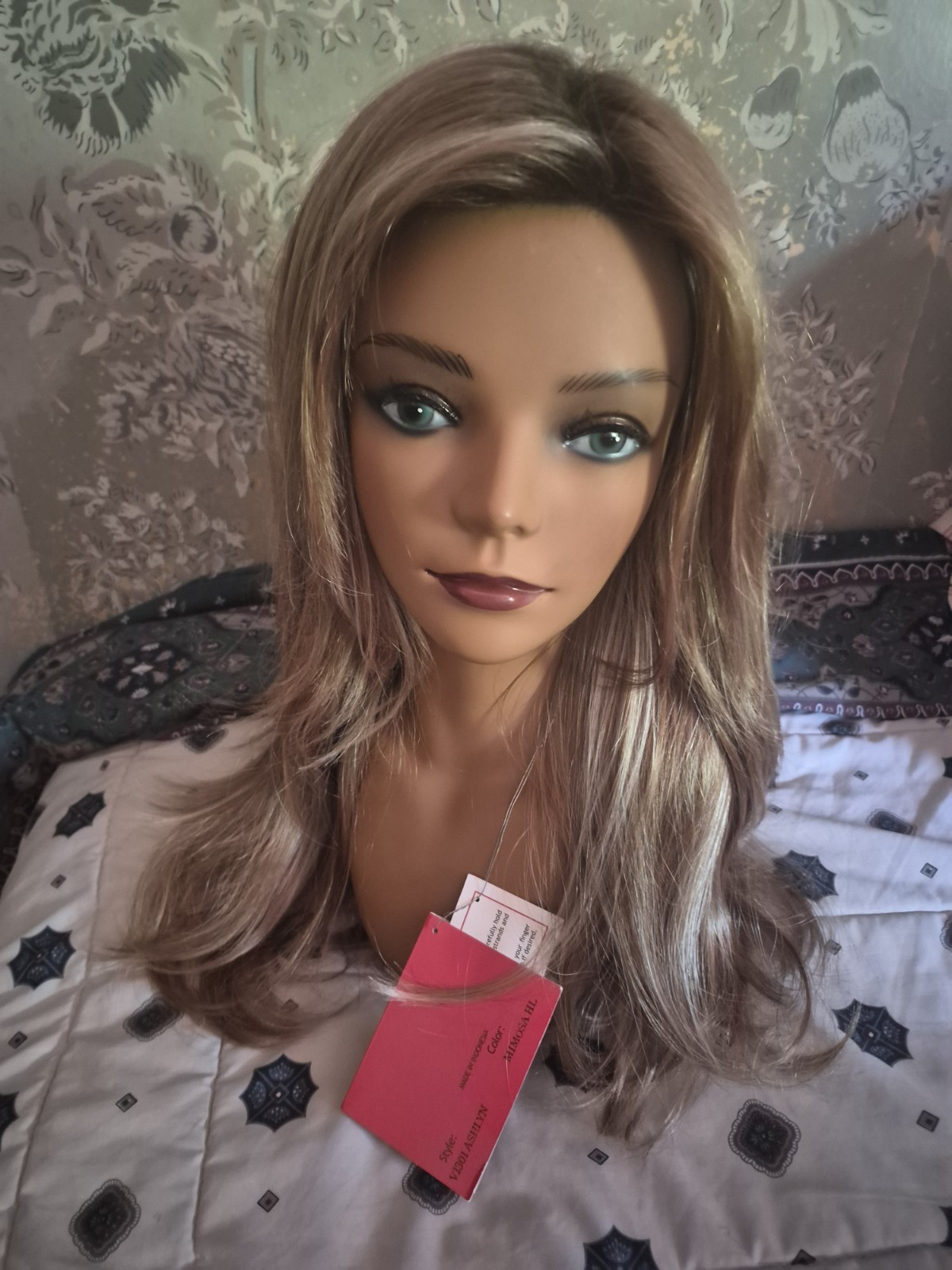 TressAllure Ashlyn V1301 Mimosa HL Wavy Layered Synthetic Wig Average cap New