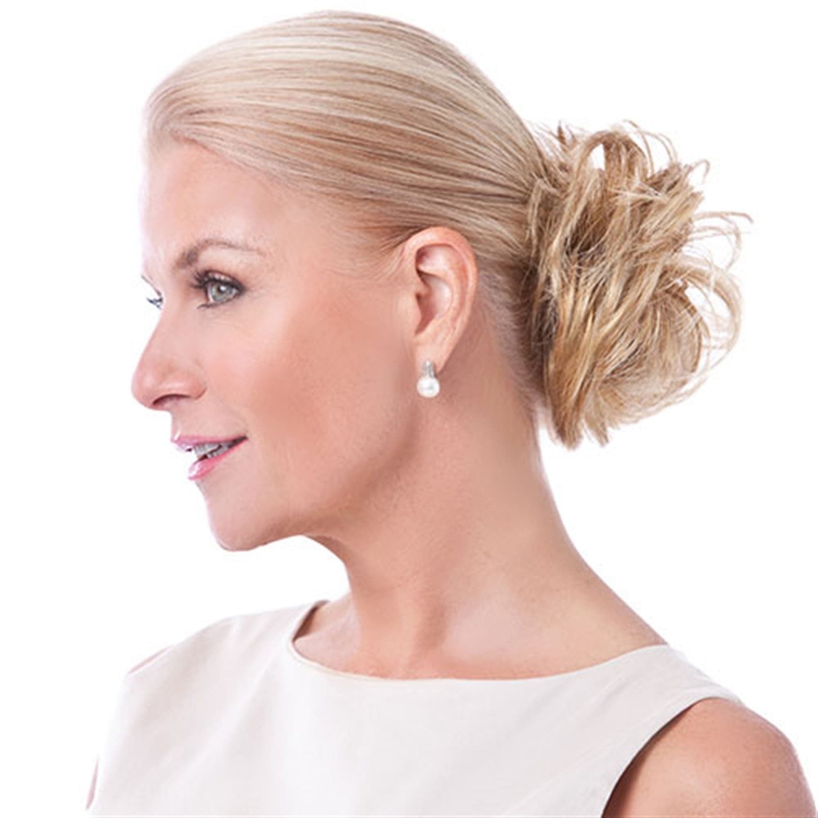 Medium Blonde #700 Toni Brattin Toni Twist Classic Duo Wrap Blonde – Short Wavy