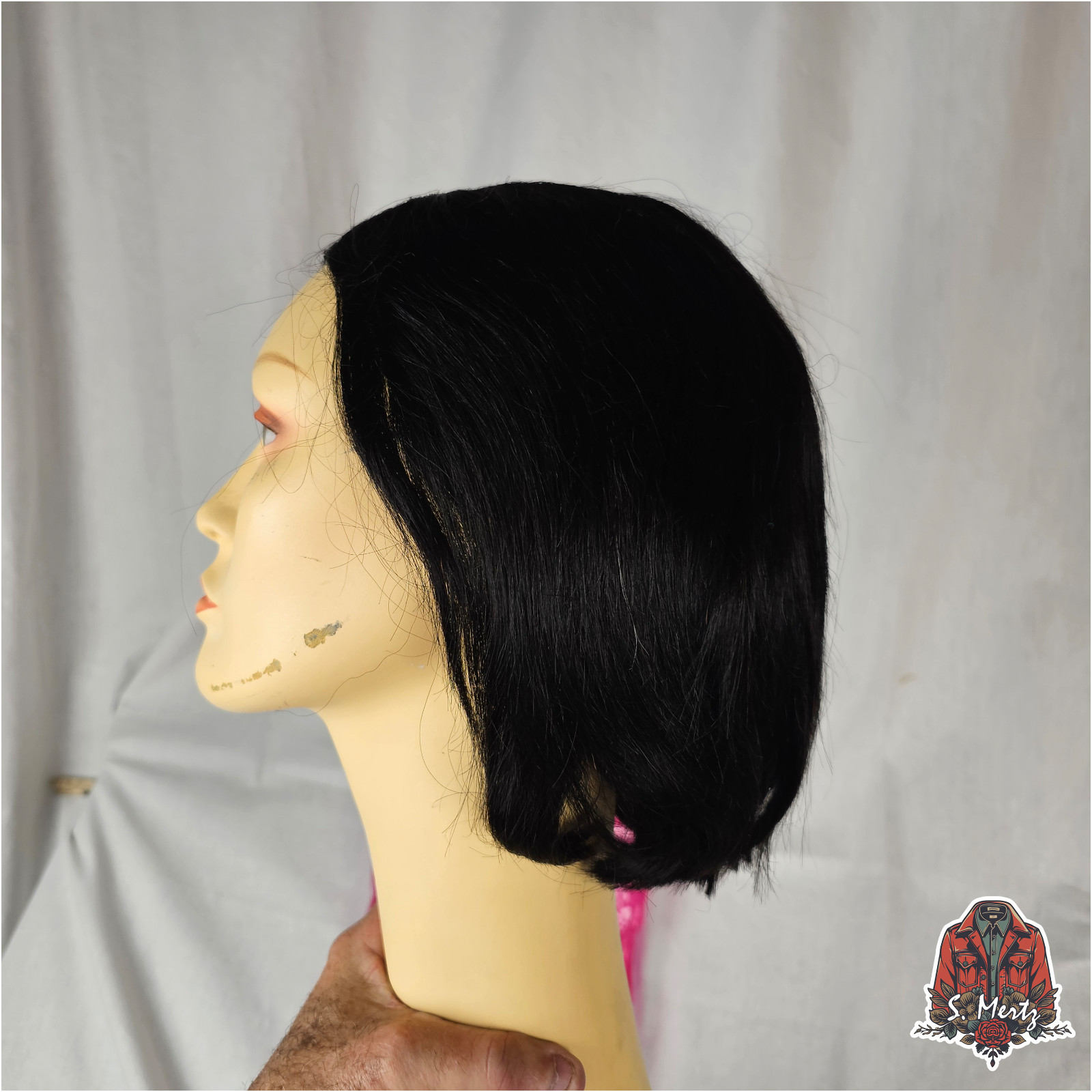 NEW Womens black short hair wig with a wig cap one size fits all
