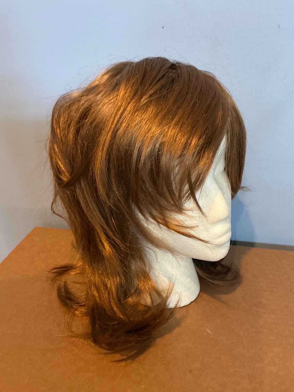 NIP Mona Lisa Medium Synthetic Wig Style Kendall / Color 27