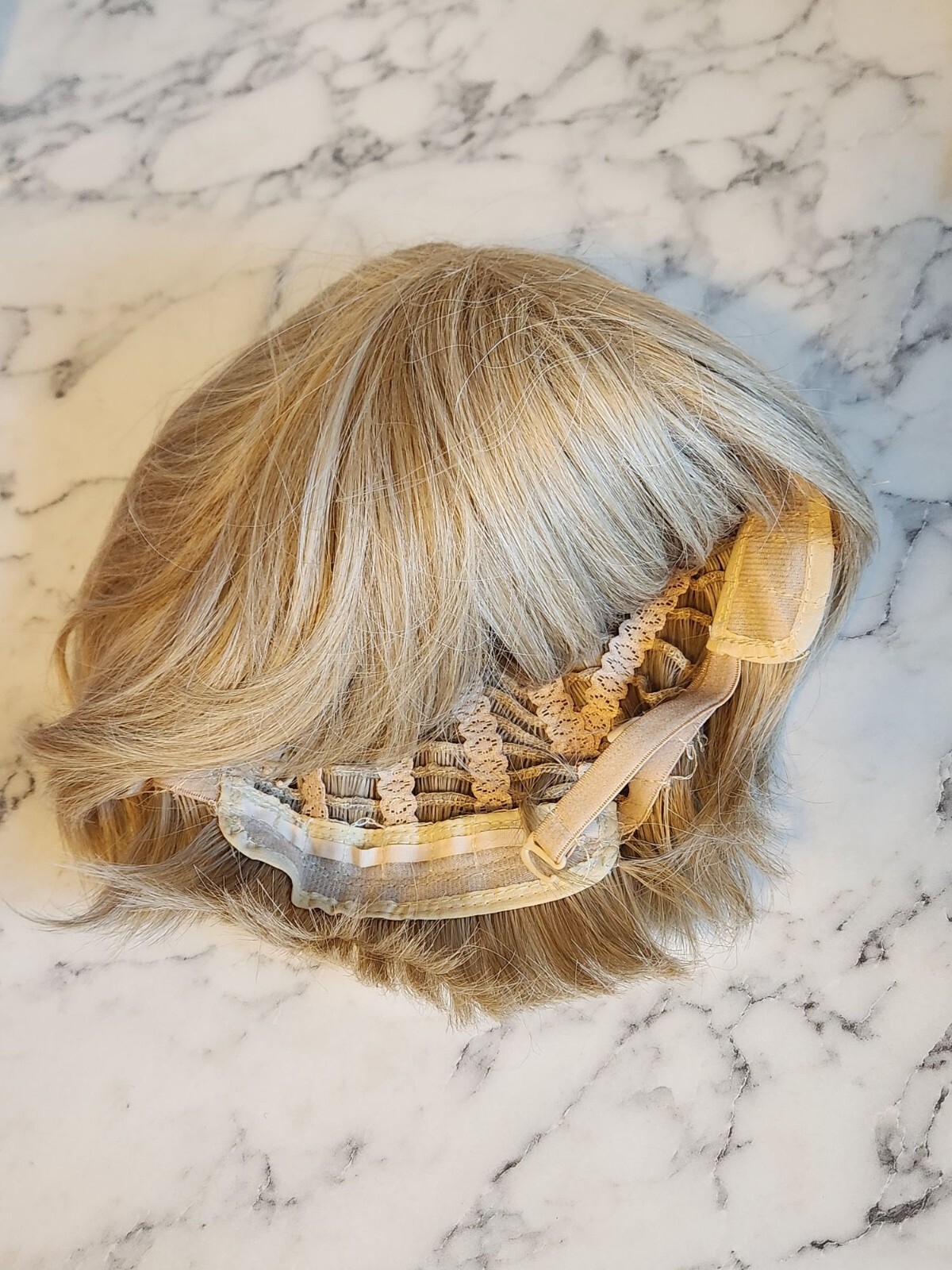 Queentas Golden Blonde Synthetic Wig With Adjustable Straps & Natural Look Women