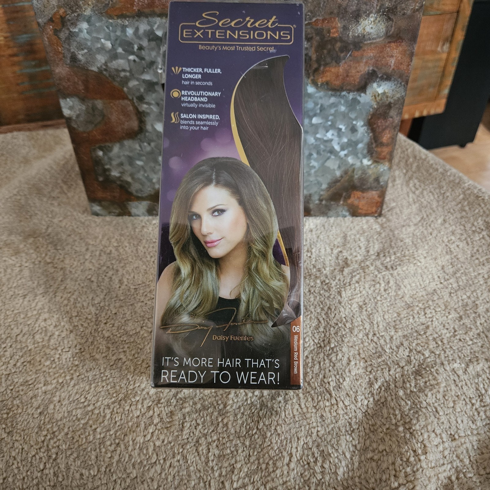 Daisy Fuentes Secret Extensions Revolutionary Headband #06 Medium Red Brown NIB!