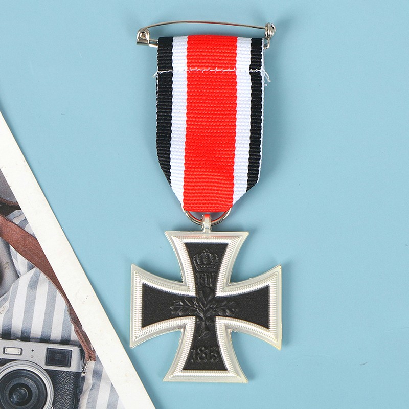 1Pc Germany Medal 1813 1870 Year Iron Cross Medal Badge Pin With Ri.82