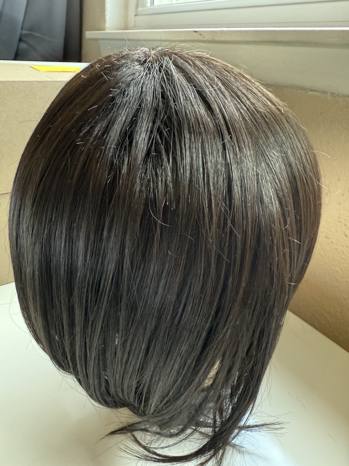 Hairdo by HairUWear Classic Fling Wig R4 Midnight Brown Synthetic NEW Japan