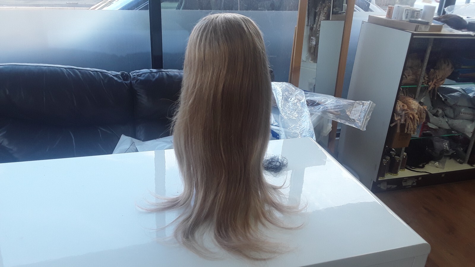 22″SILK BASE TOP BRAZILIAN GLUELESS FULL LACE WIG HONEY BLONDE 27# 180% DENSITY