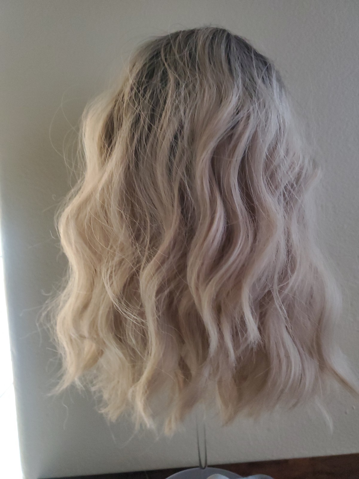 16 Inch Blonde Wavy Wig Dark Roots And Bangs
