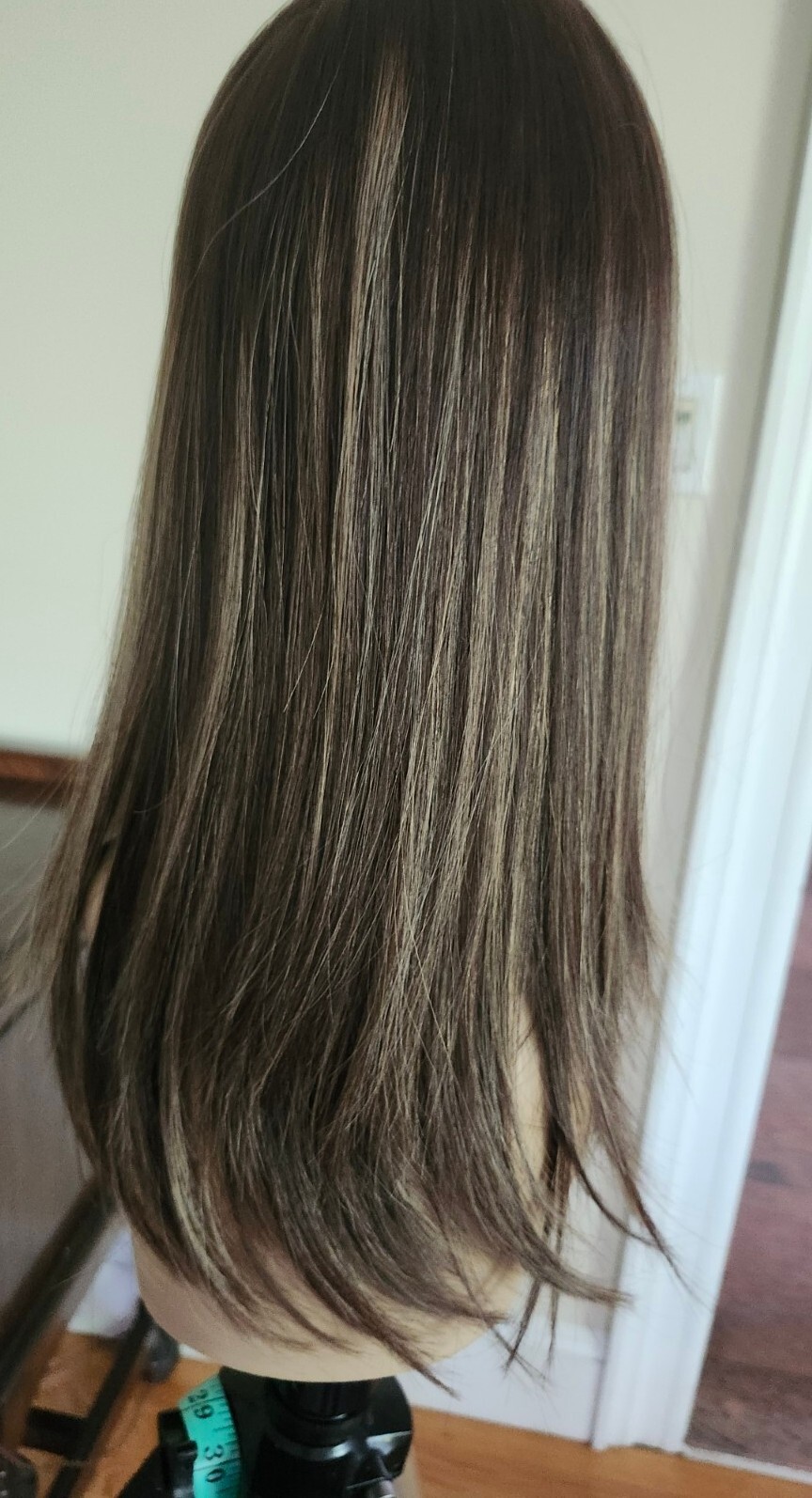 100% HUMAN RUSSIAN HAIR TOPPER SILKTOP 8X8 CAP 18″ LONG FREE PARTING HIGHLIGHTS