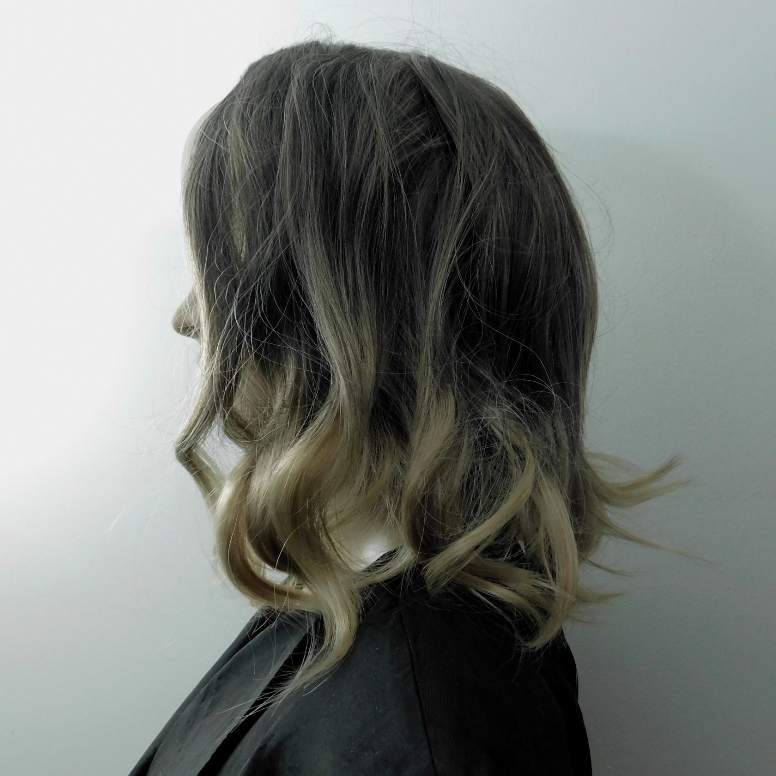 Synthetic Hair Enhancing Wiglet Topper Wig Dark Brown to Blond Medium Wavy Curl