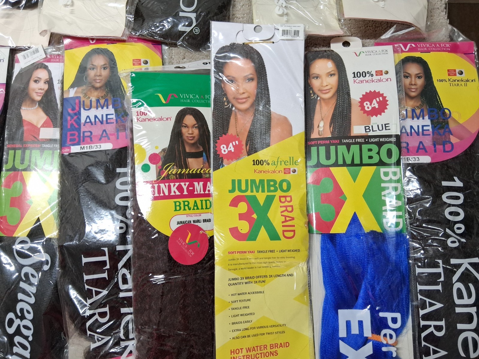 Vivica A Fox Mixed HAIR EXTENSION LOT Of 31 Kanekalon 84″