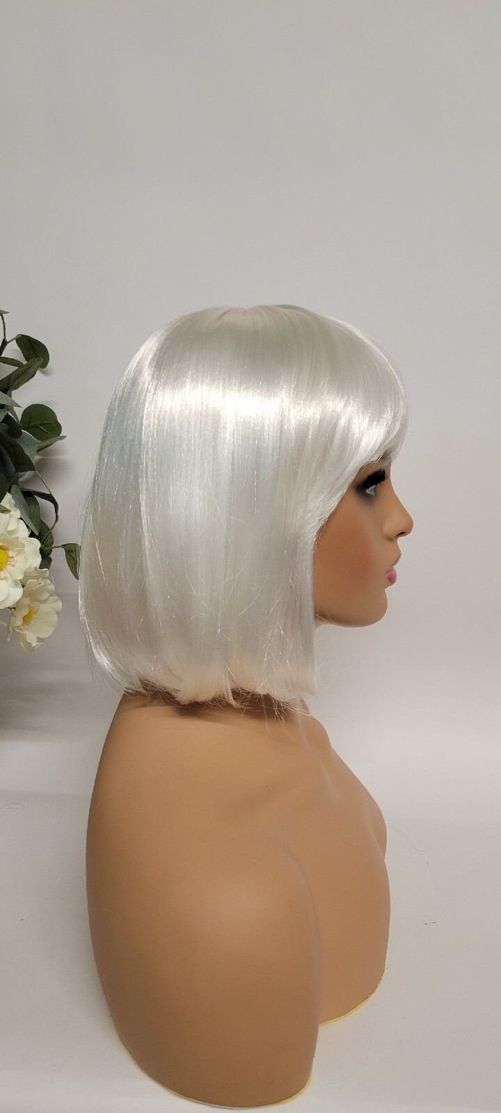 SILKY STRAIGHT CHIN LENGTH BOB WIG SNOW WHITE COSPLAY ANIME FASHION -BLUSH CINDY