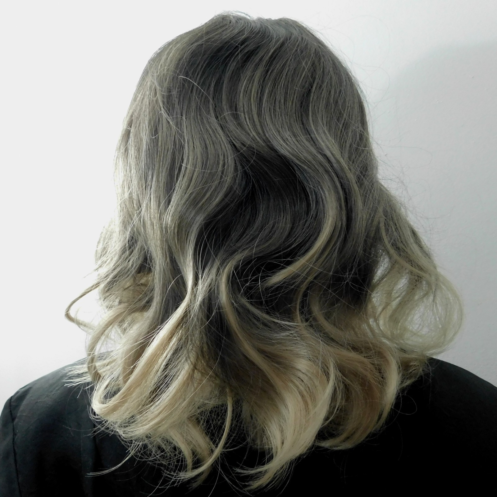 Synthetic Hair Enhancing Wiglet Topper Wig Dark Brown to Blond Medium Wavy Curl
