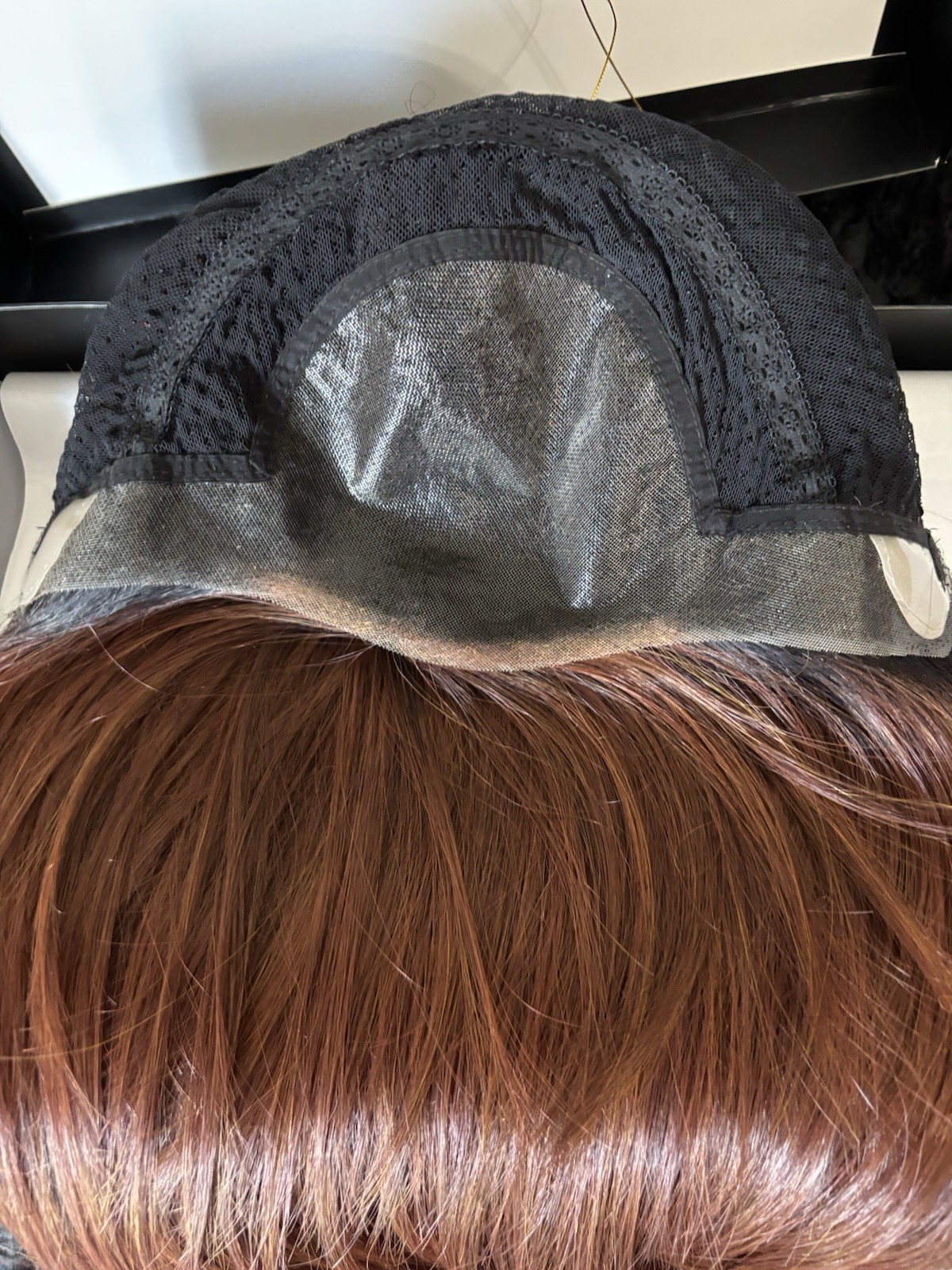 Belle Tress Tea Leaf Layer – Lace Front Hand Tied Wig: Size up to 23”/24” circ