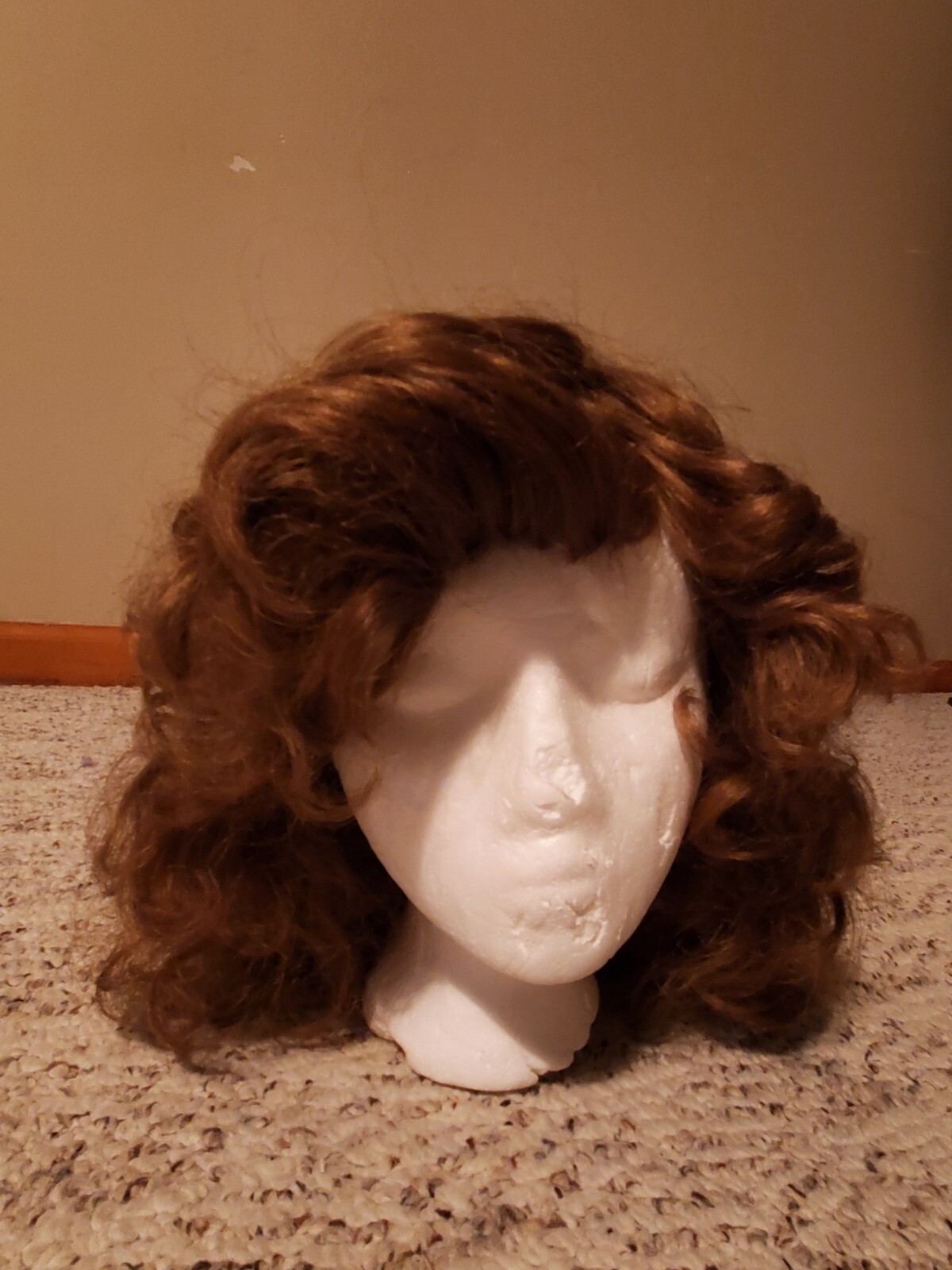 Vintage Women’s Blonde Delight Wig Young Size Average 2/3
