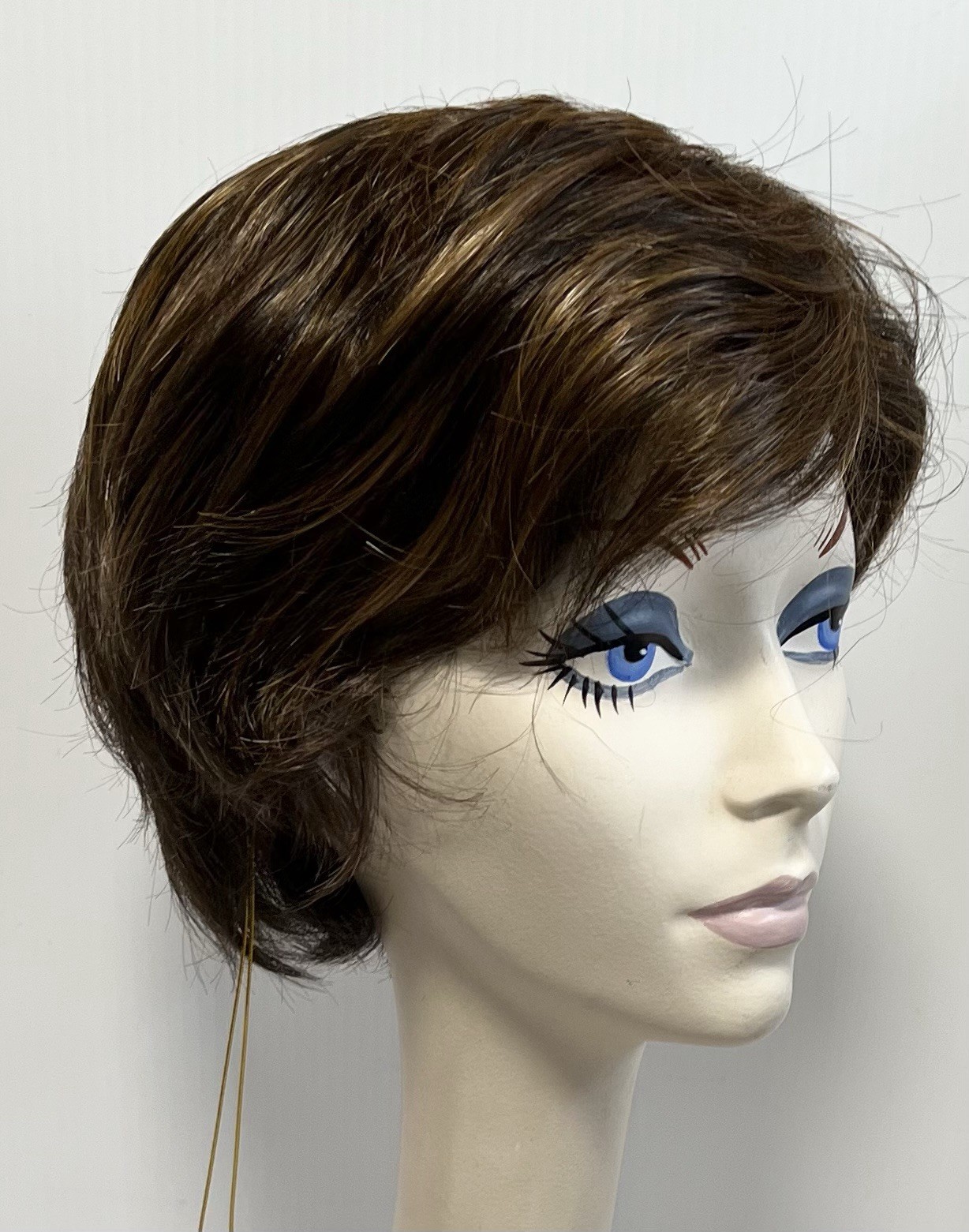 NWT! ASPEN Wig • Jenny 8/28HS • Medium Brown with Auburn Red Highlights