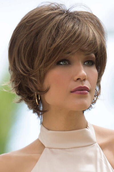 Pixie Cut Layered Short Brown Blond Mix Wigs with Bangs Straight Synthetic Hair