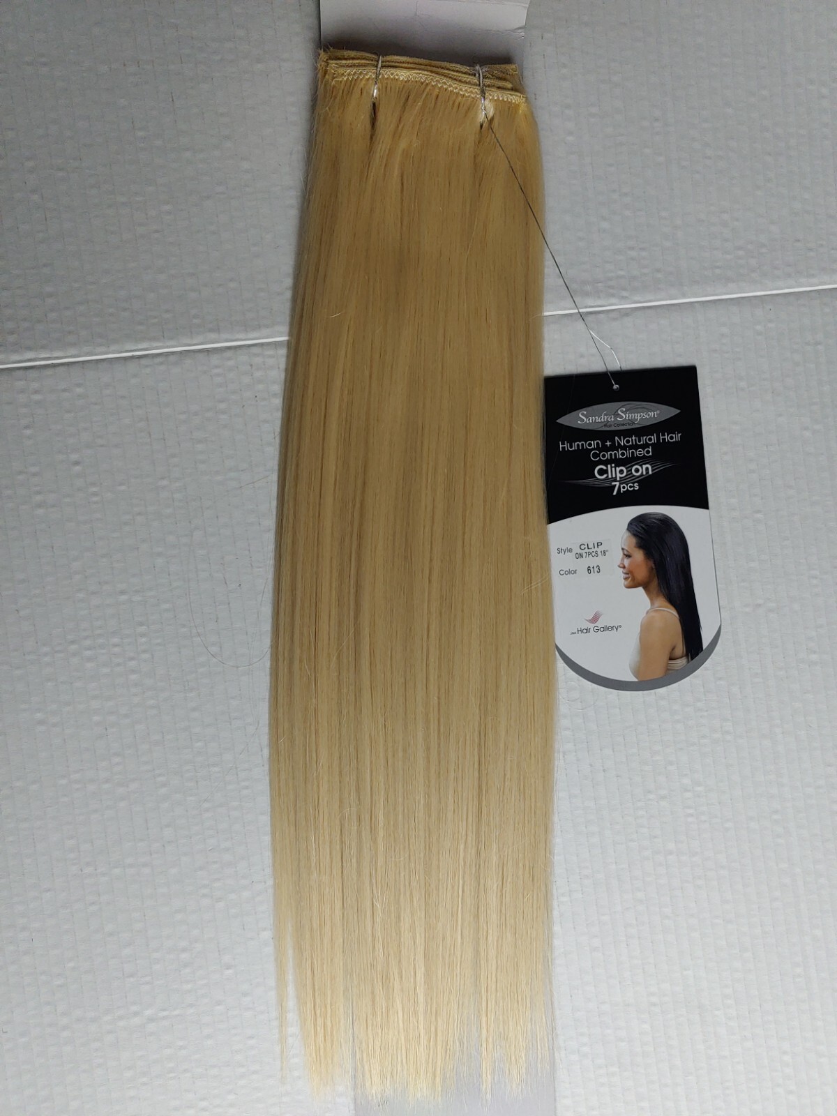 18″ Clip-on hair extensions Light Blonde #613 Easy to style Yourself