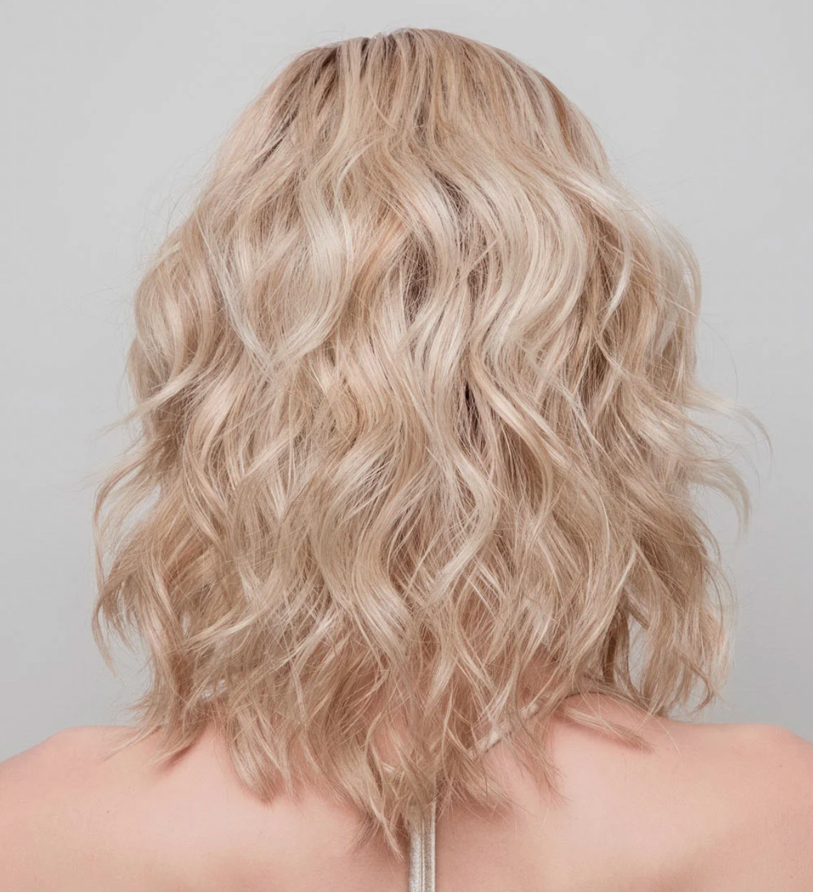 Amore Rohan Wig Sea Salt Blonde Rooted NWT