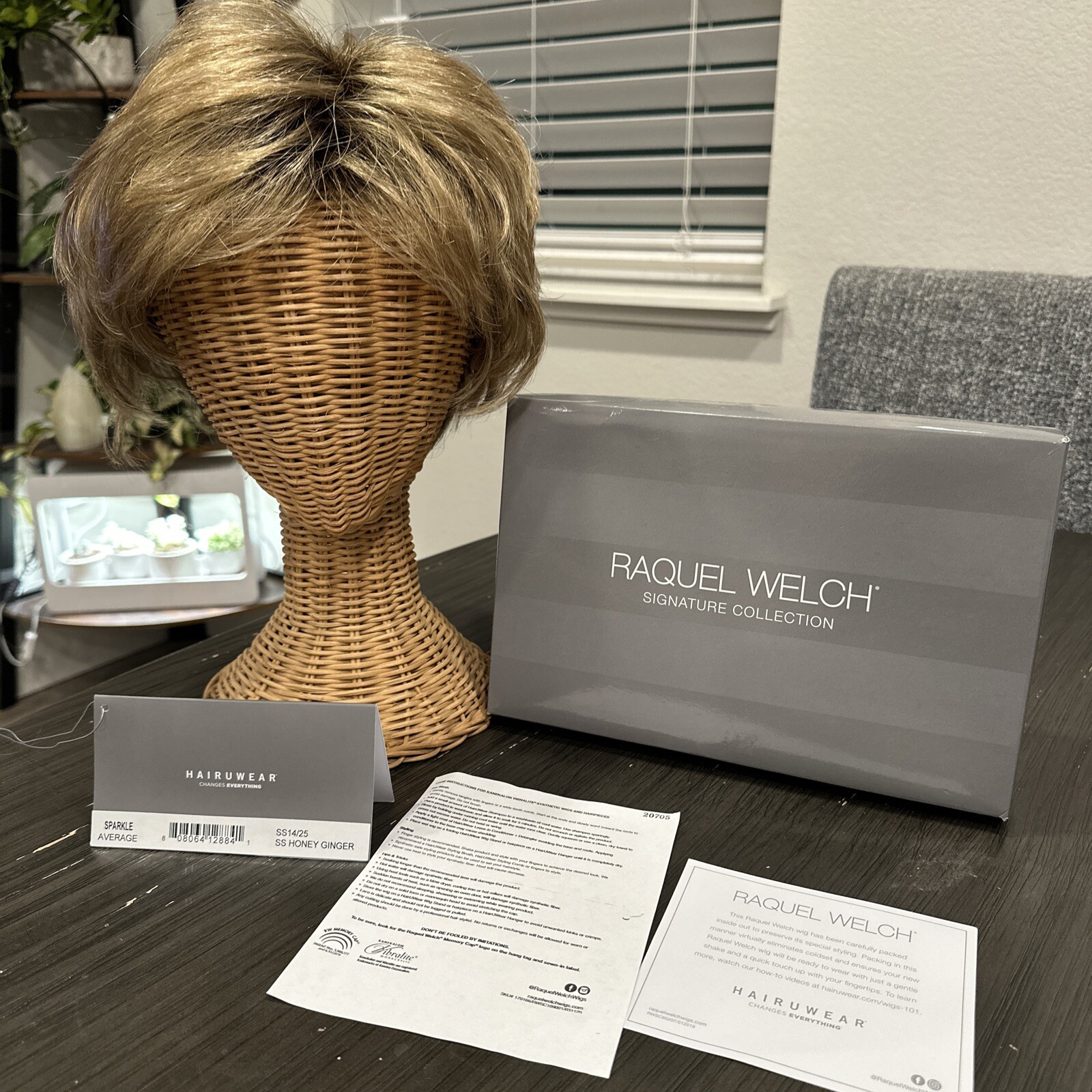 Raquel Welch Wig TREND SETTER SS14/25 Average SS Honey Ginger By HAIRUWEAR NWT