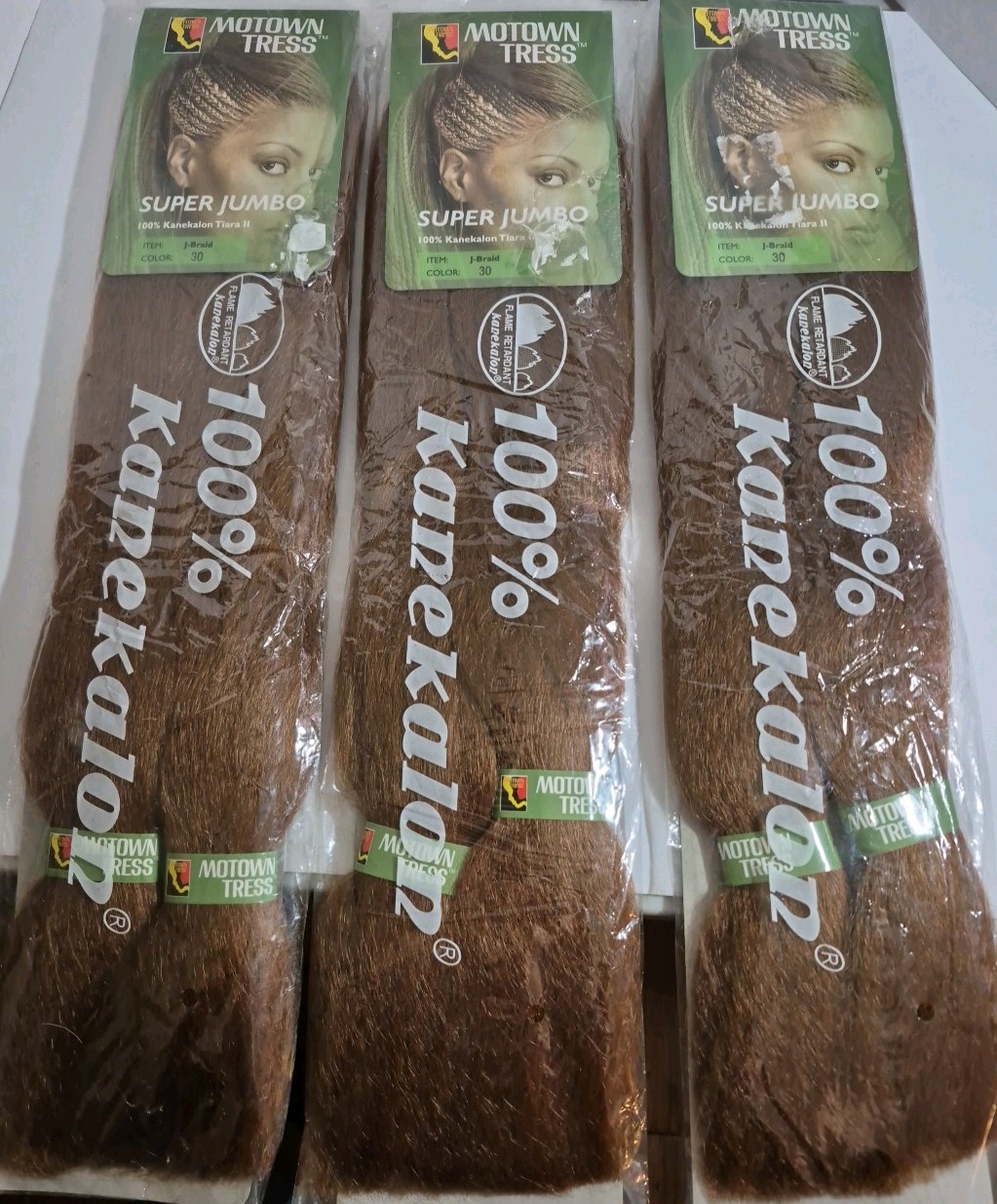 Motown Tress Super Jumbo Kanekalon Braiding Hair Color 30 – Lot of 3