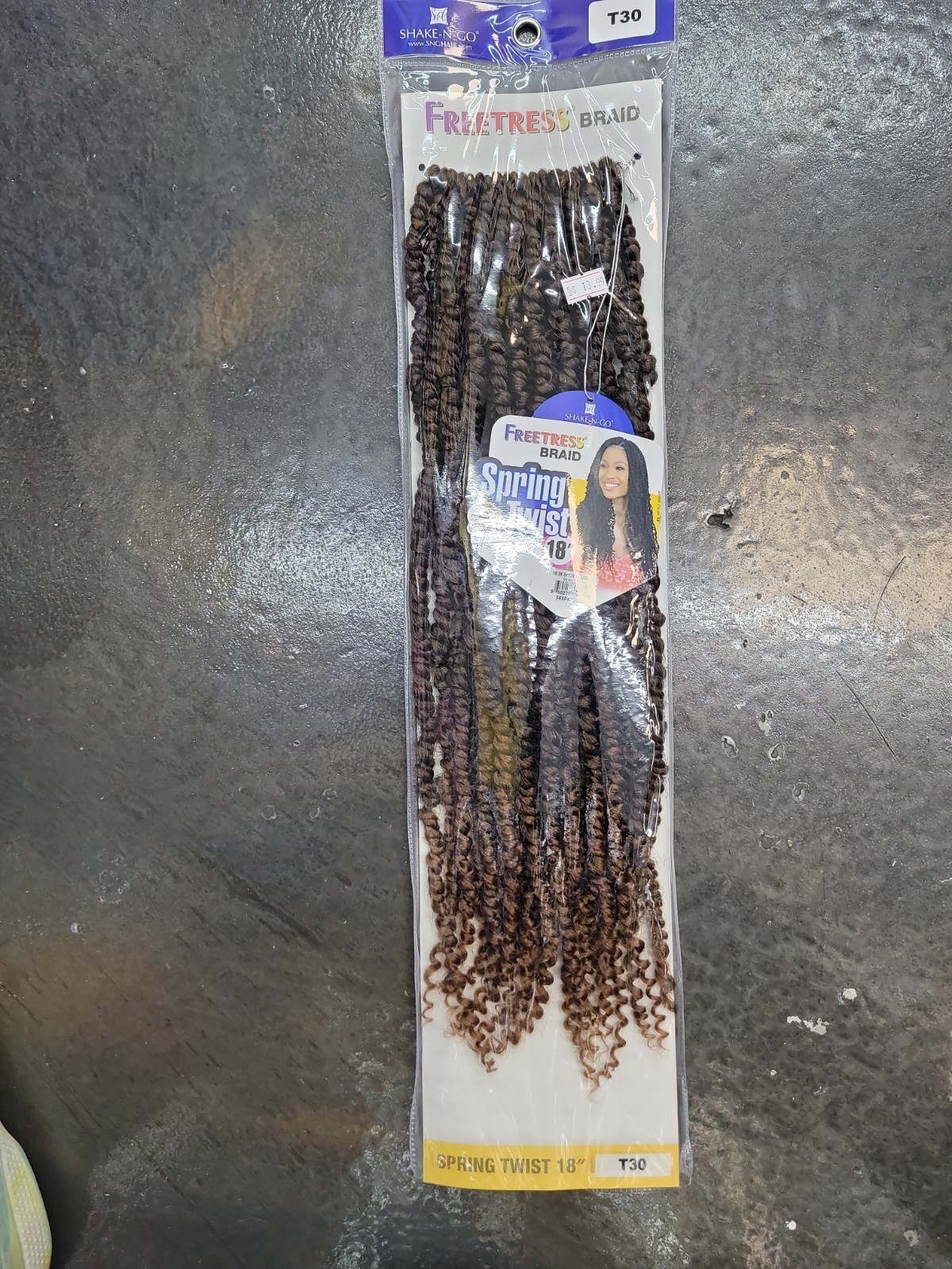 Freetress Braid All Colors 18″ Spring Twist Individually Pre-Looped