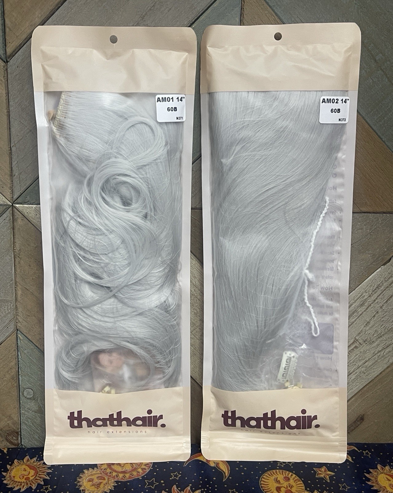 Thathair High Quality 14” Halo Extensions Silver Light Grey Wavy Straight Set