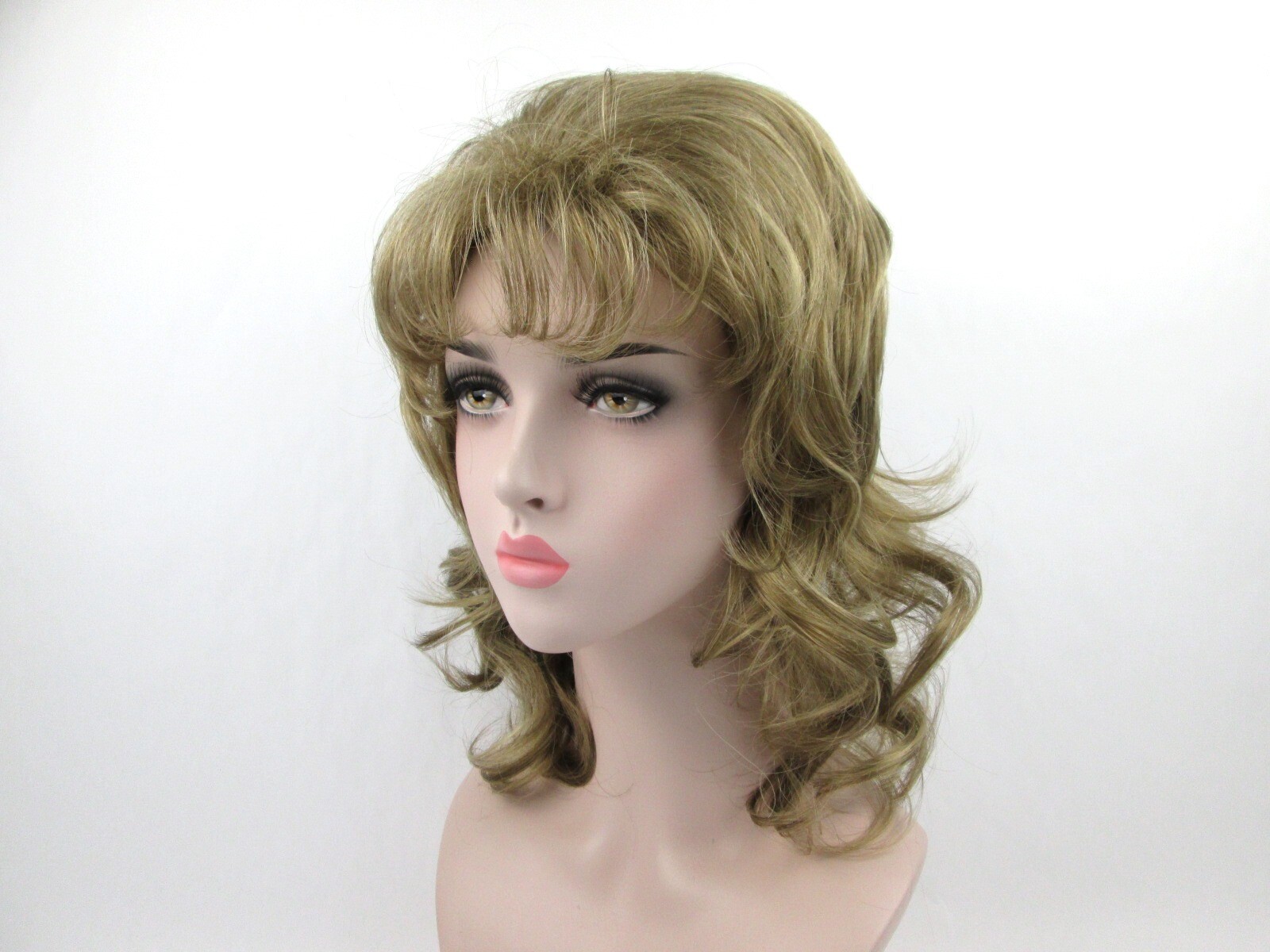 70S 80S WOMEN SHOULDER LENGTH LAYERED TOP & FEATHERED BACK WAVY MULLET WIG VICKY