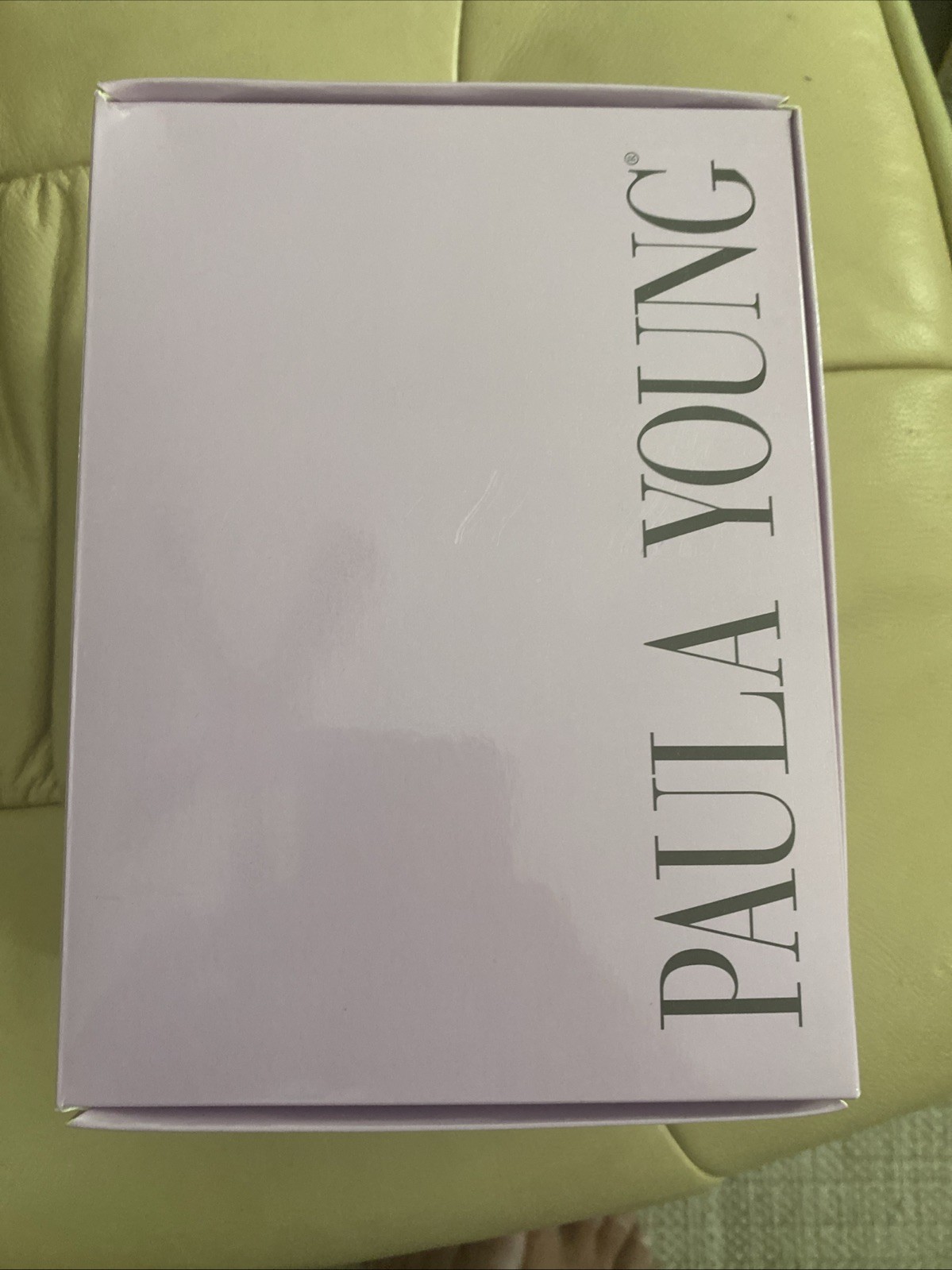 Paula Young Wig IVY #101 PLATINUM Ash Blonde Beige Highlights AVG