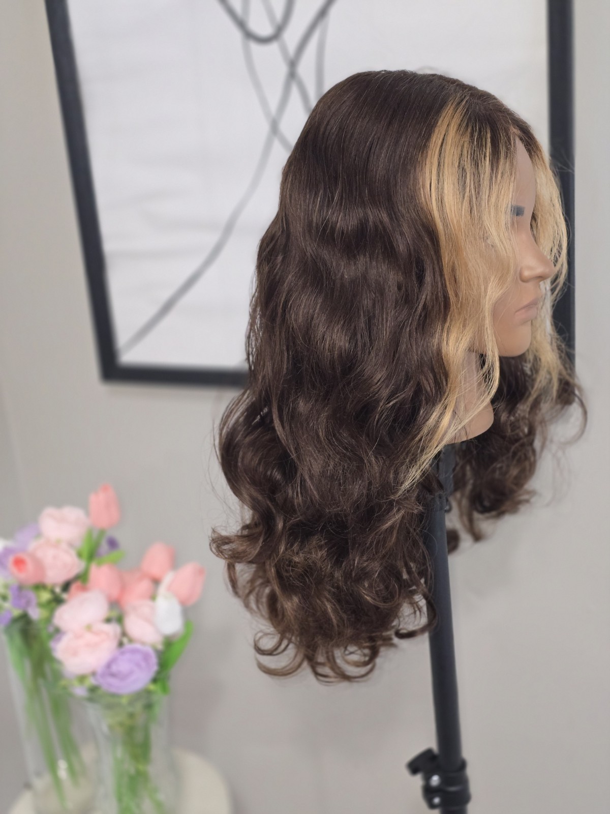 100% virgin human hair Dark brown wavy 5×5 closure with blonde highlights