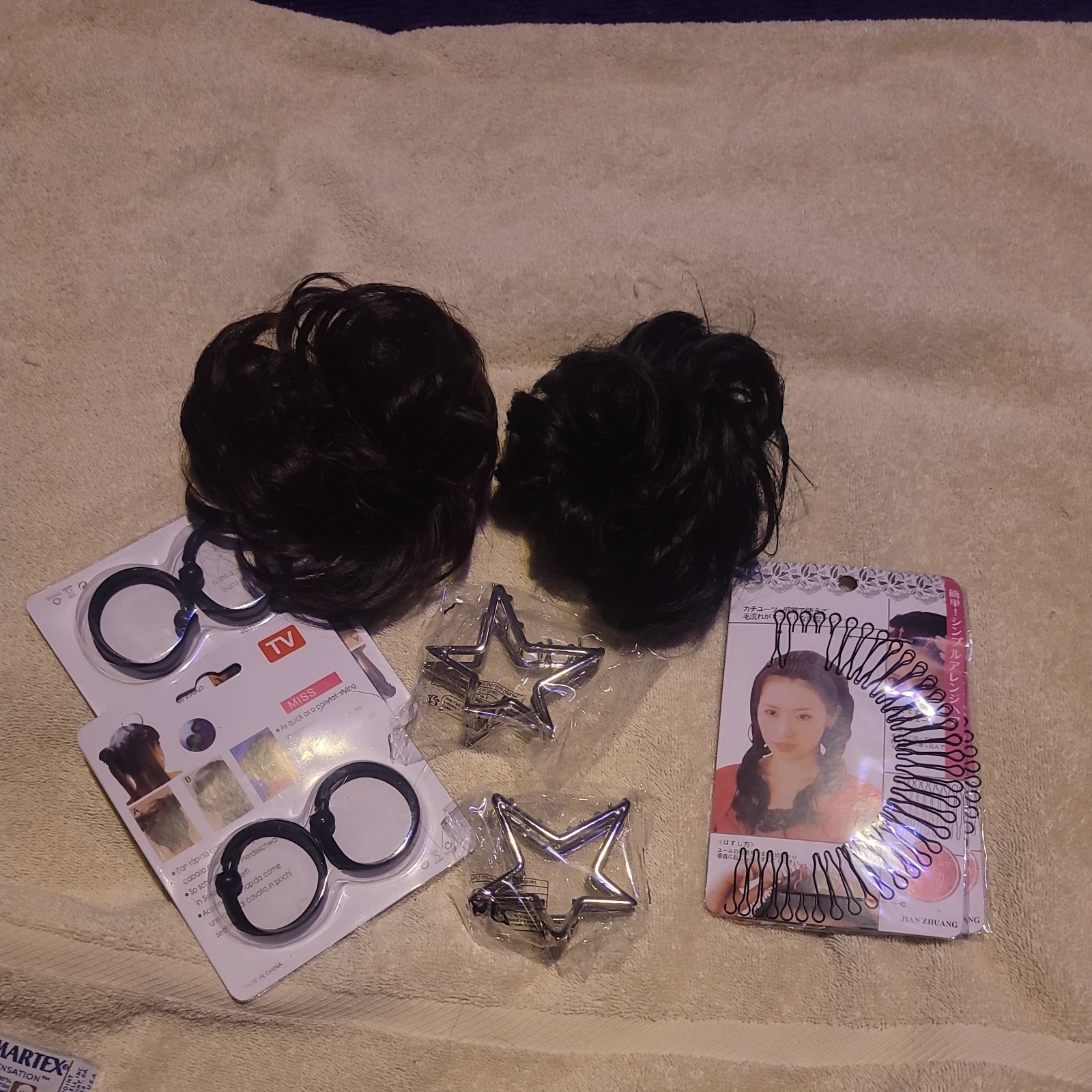 2 Short Synthetic Hair Buns with accessories 1 Black 1 Dark Brown