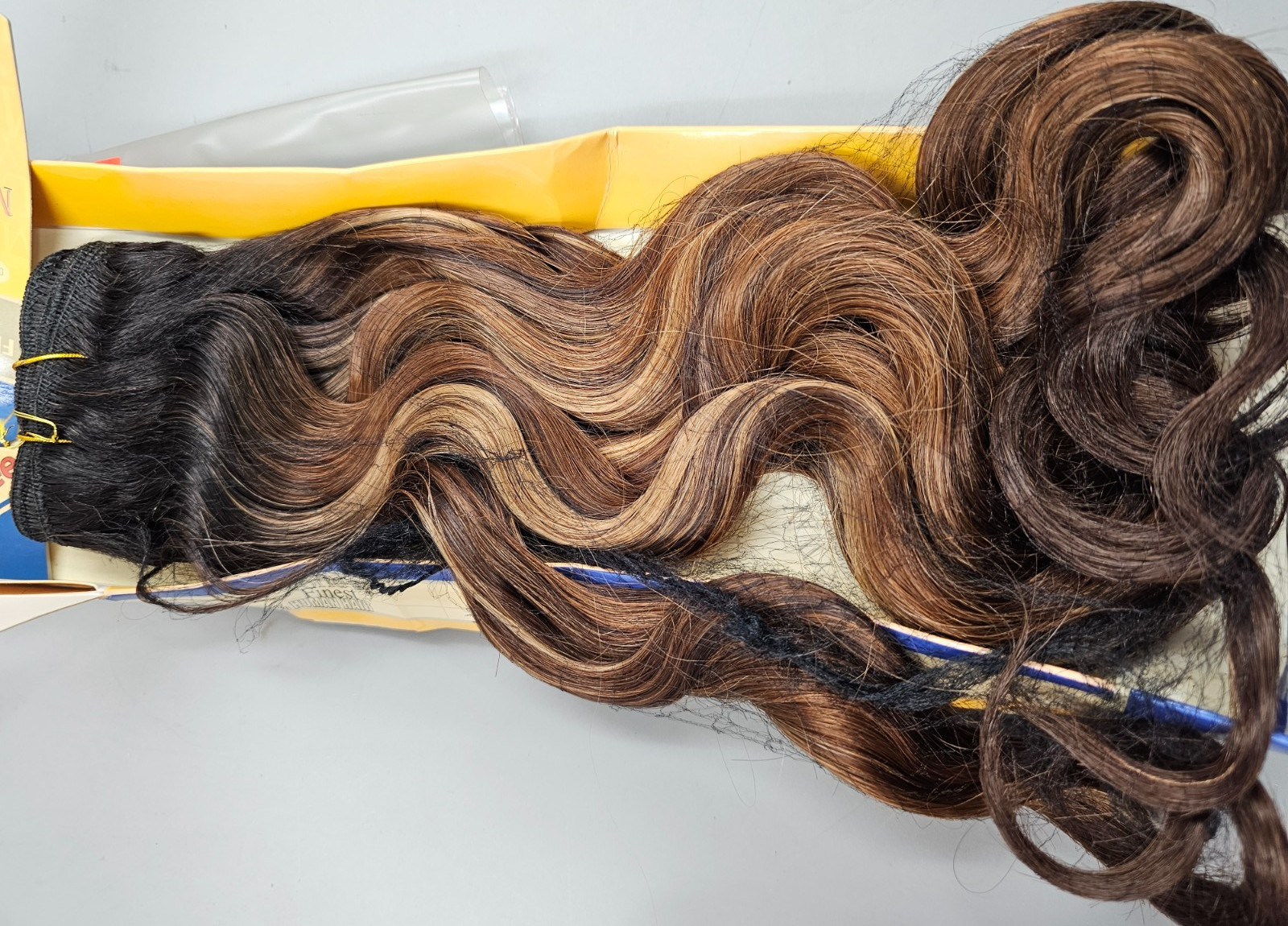 Milky Way 100% Human Hair 16″ Finger Roll Wave + FreeTress Synthetic Kelly Curl