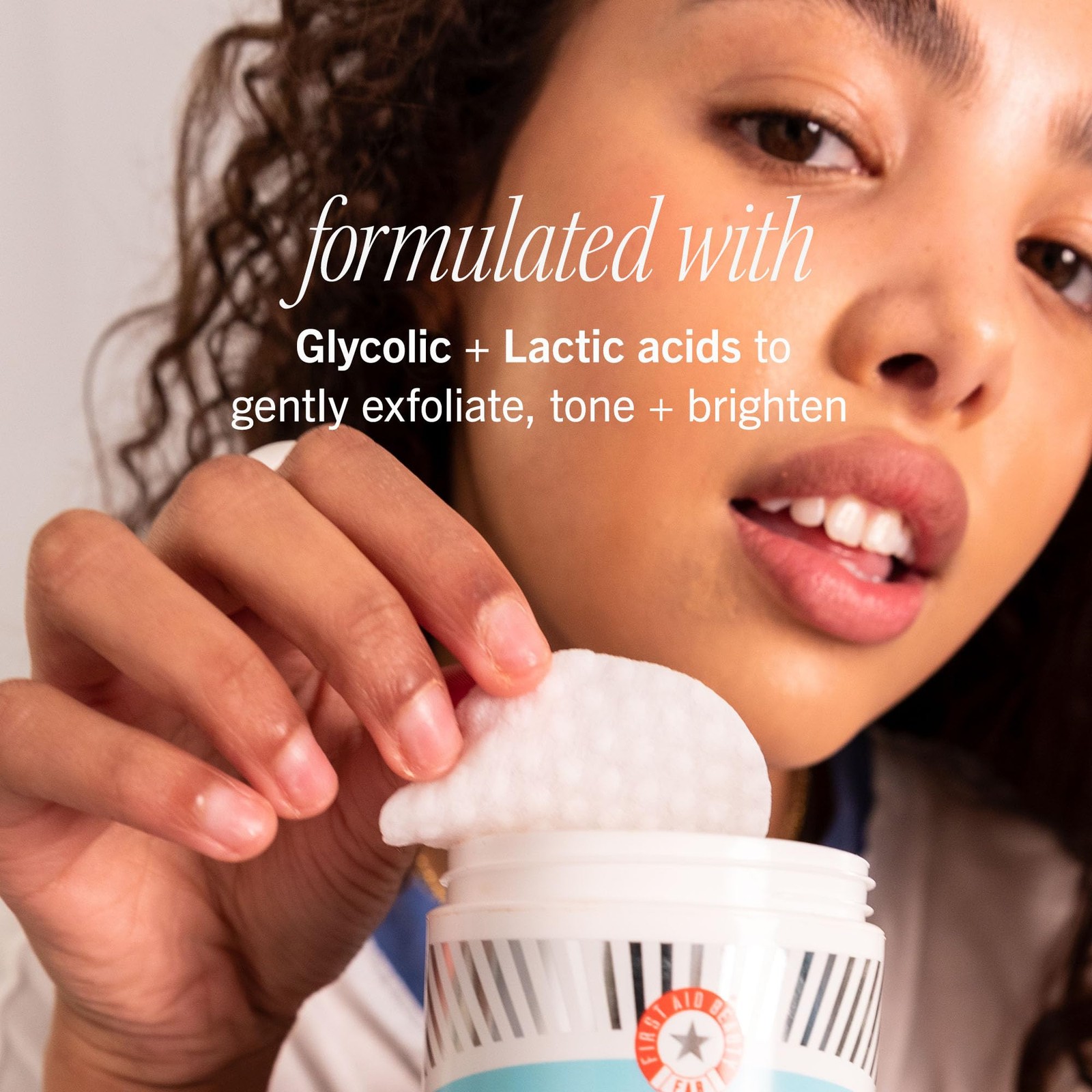 – Facial Radiance Pads with Glycolic & Lactic Acids, Daily Exfoliating Pads w…