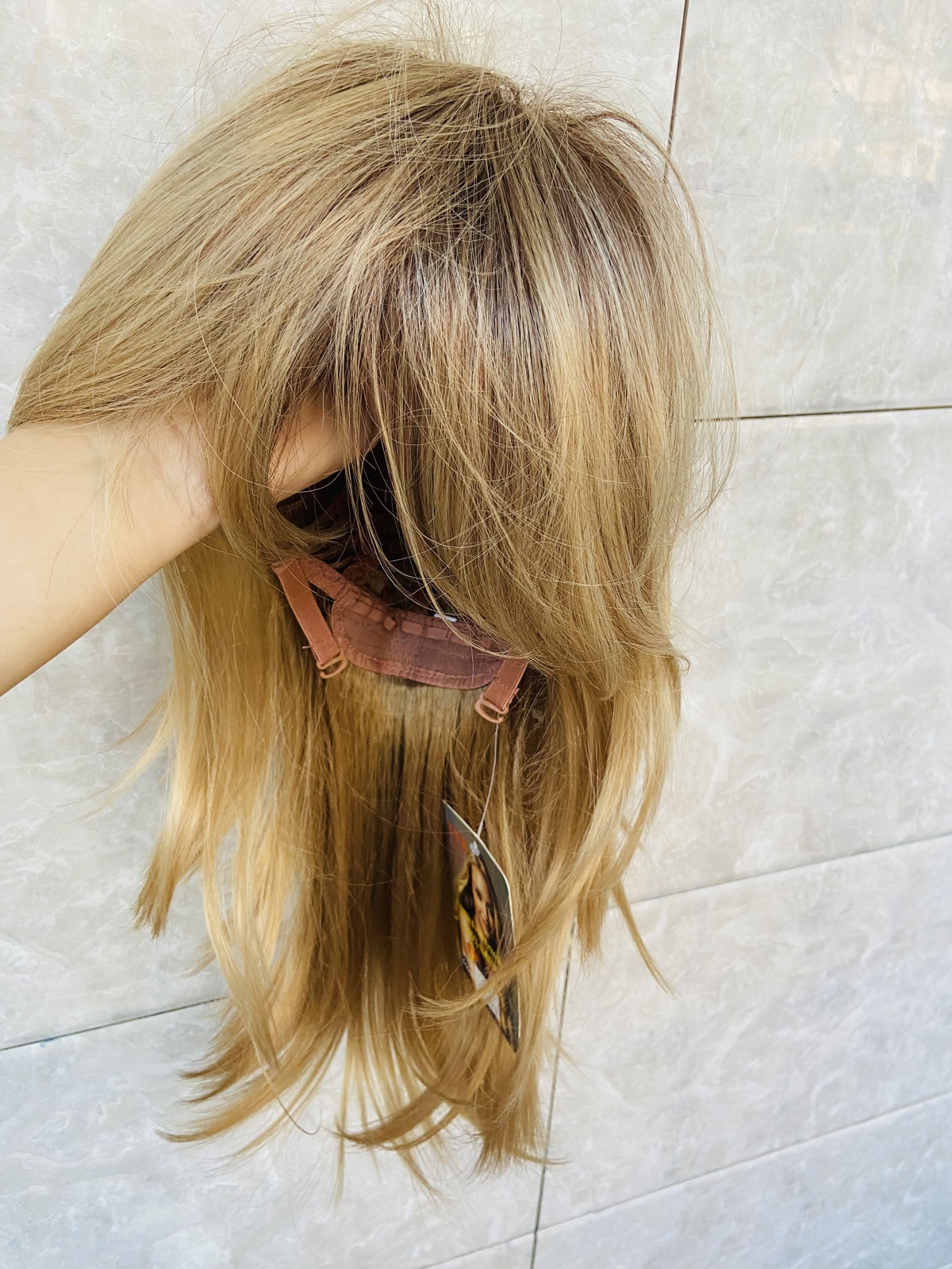 Medium Length Blonde Mix Straight Synthetic Hair Wigs Super Soft Natural Fashion