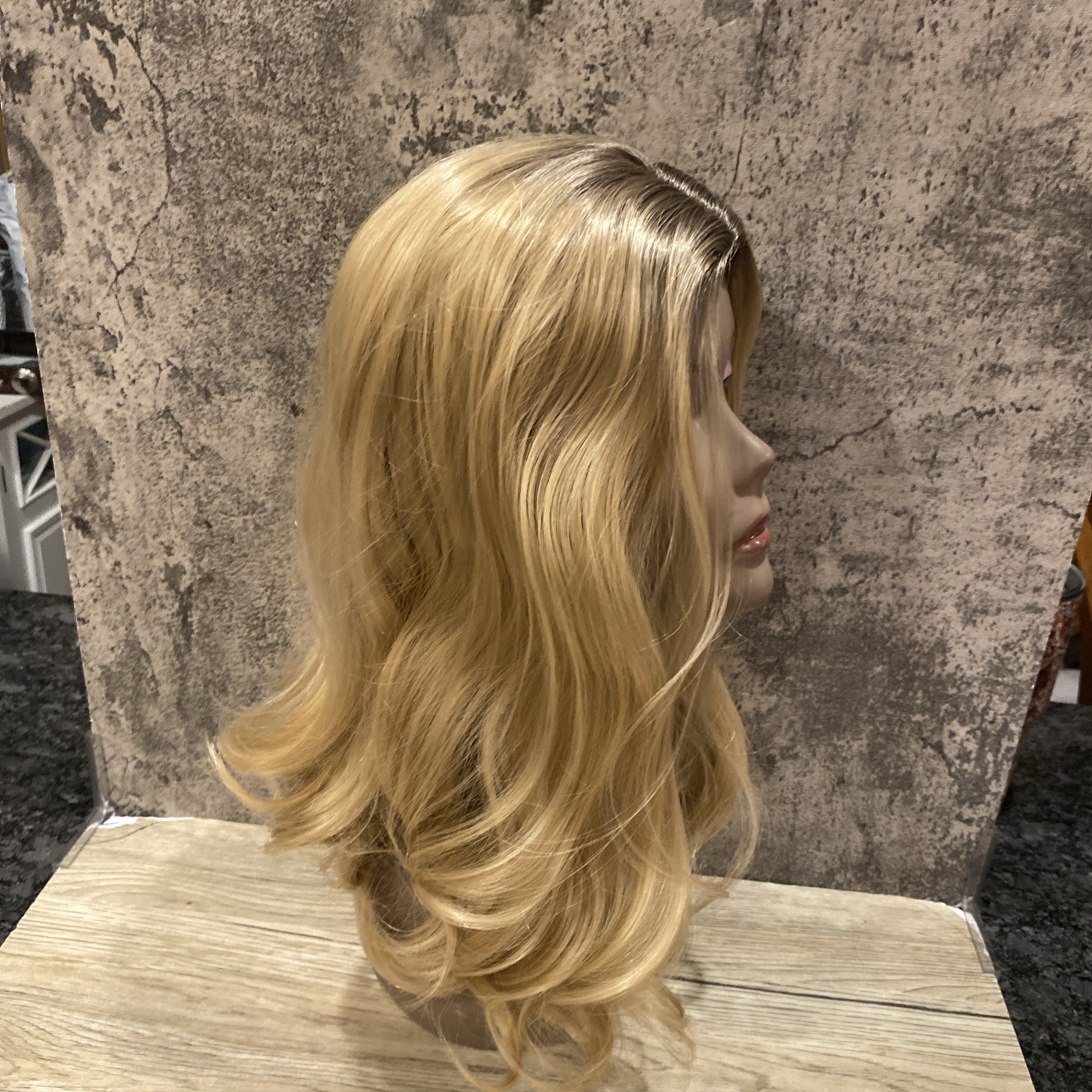 Long hair synthetic topper blonde wavy hair -brown roots- No Bangs rooted blonde