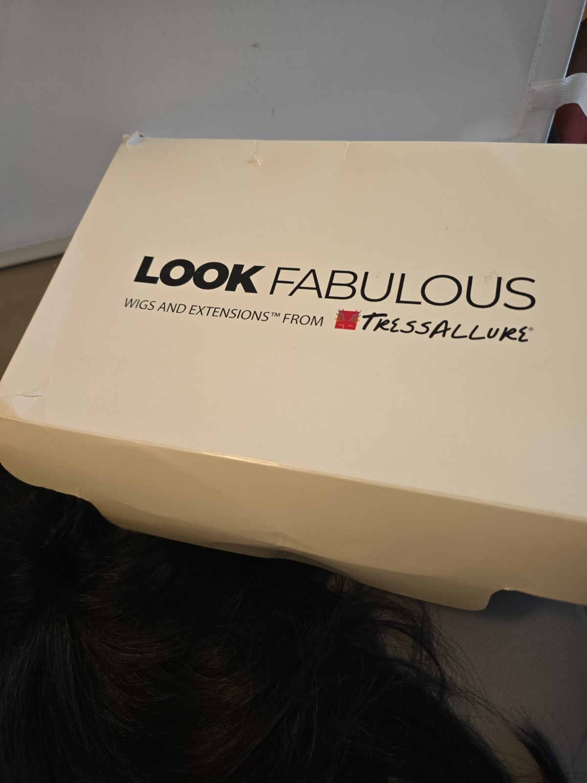 New in Box TressAllure CARLIE LPC1801 Casual Curls LFLP Wig Black