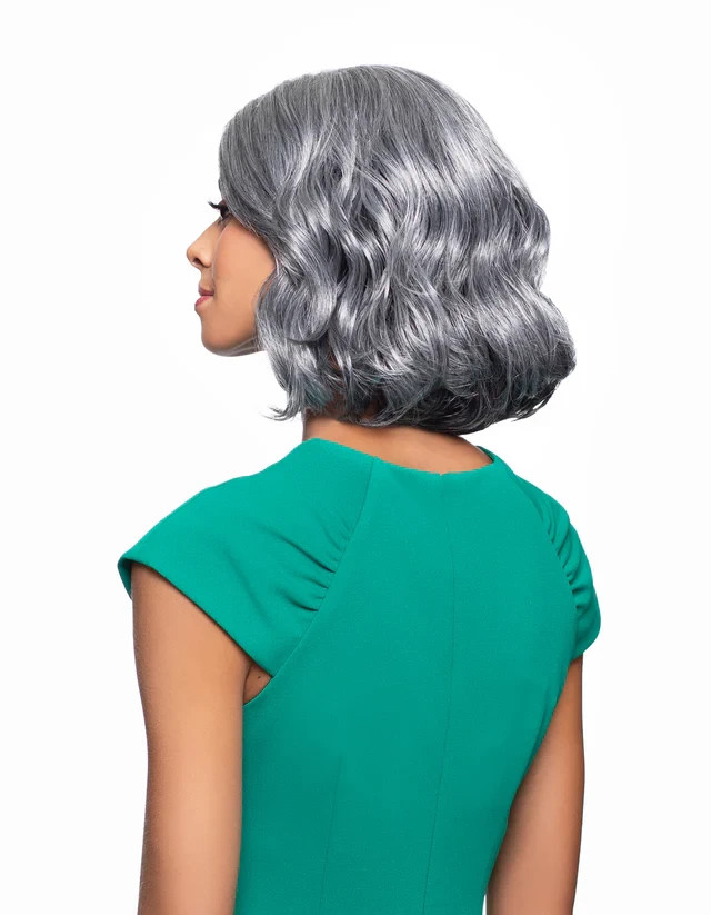 Foxy Silver LYNNE Wig, Stylish and Natural-Looking Synthetic Wig