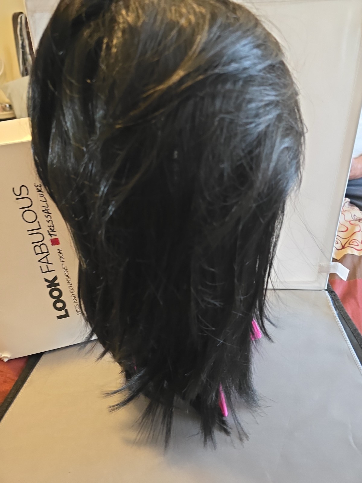 New in Box TressAllure CARLIE LPC1801 Casual Curls LFLP Wig Black