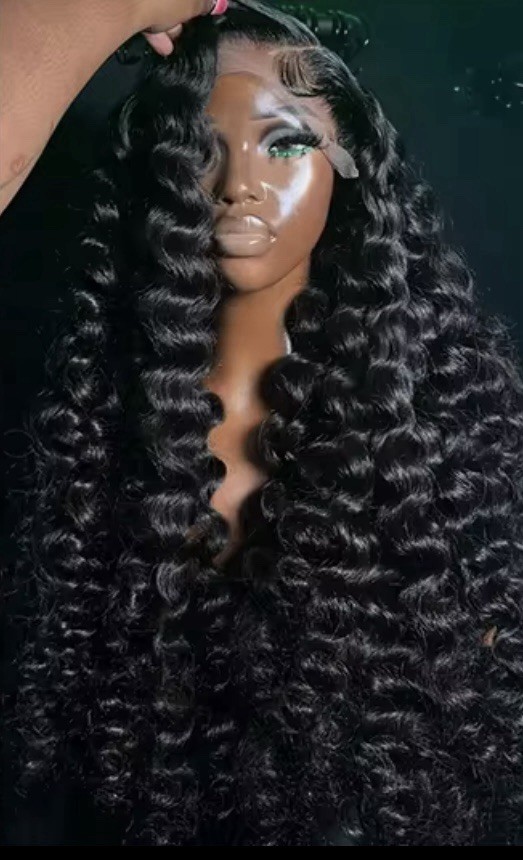 Curly Hair Texture Black Wig for Women Natural Look Curly Style Full Coverage