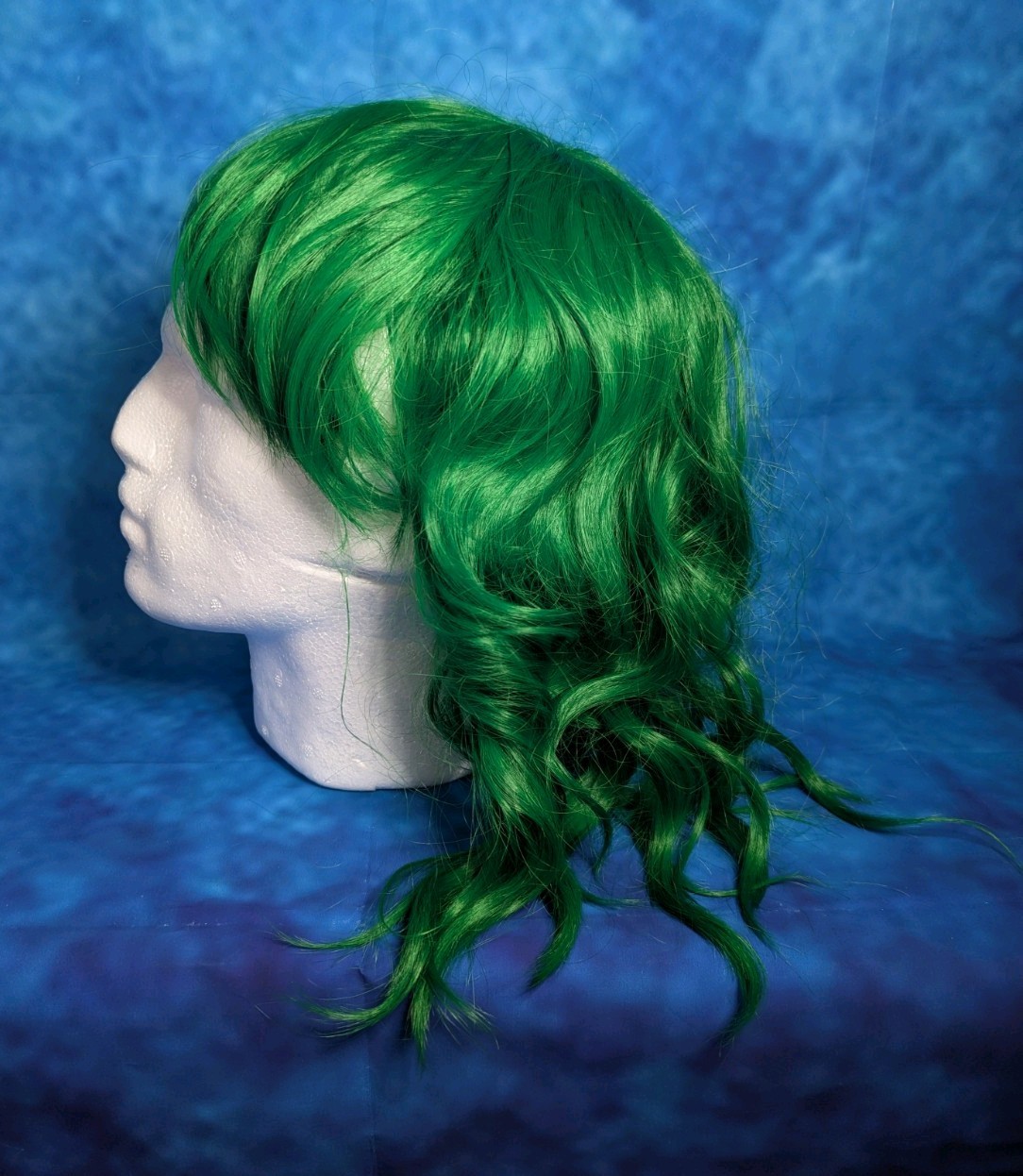 Wavy Green Cosplay Party Halloween Wig With Bangs Adjustable Wig Cap NIB Mildiso