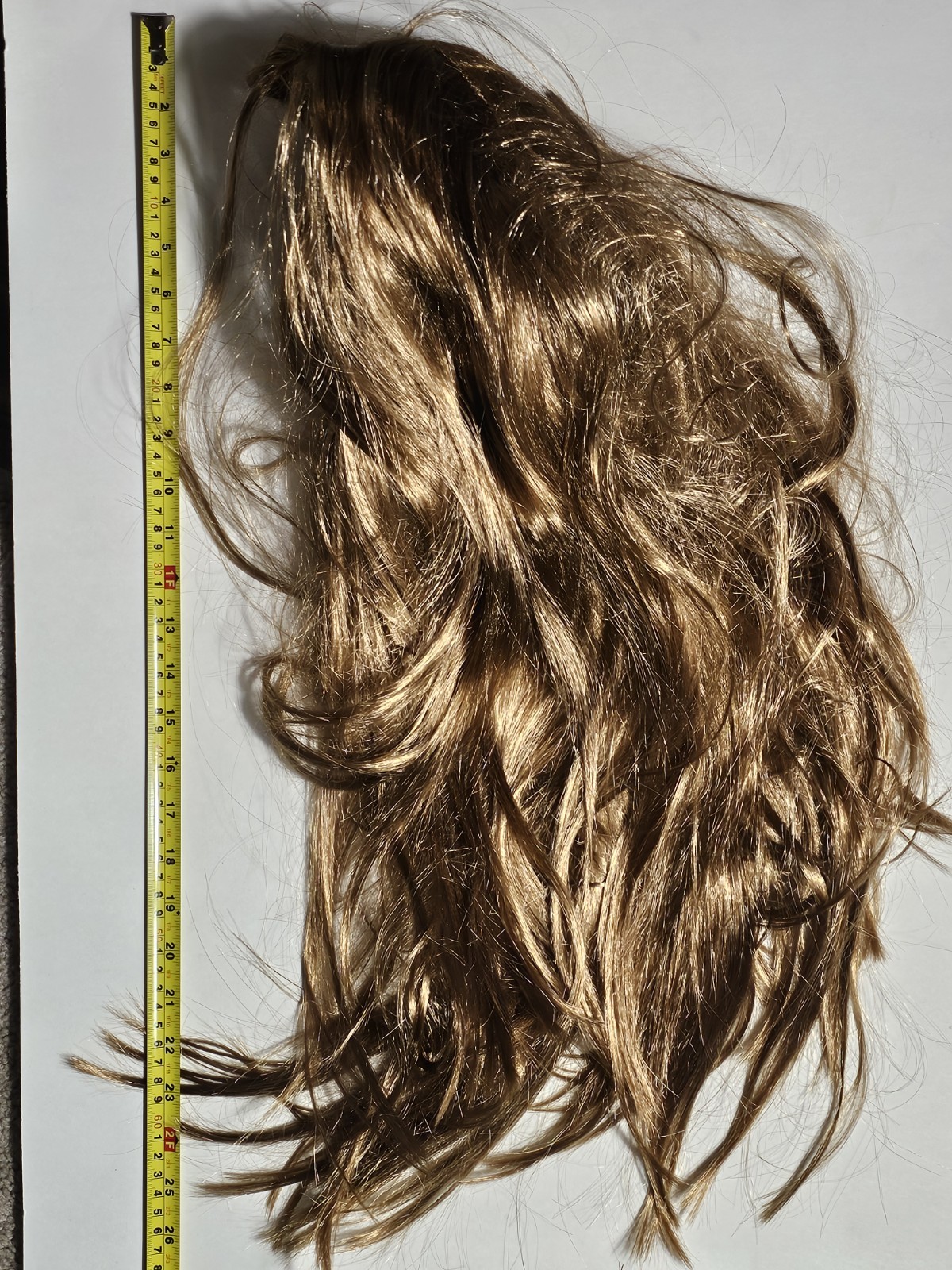 Hair extensions 25-inch Golden
