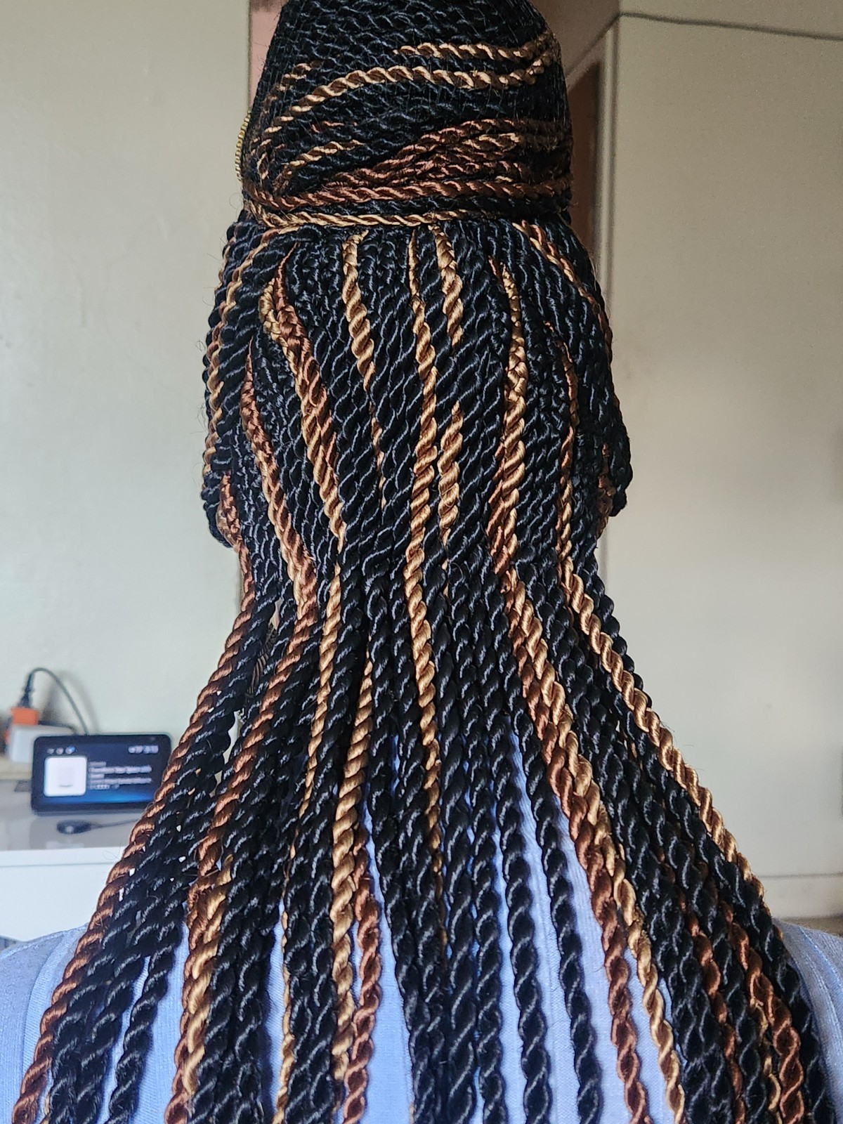 Fully hand braided senegale twist cornrows wig poney bout Multiple colors