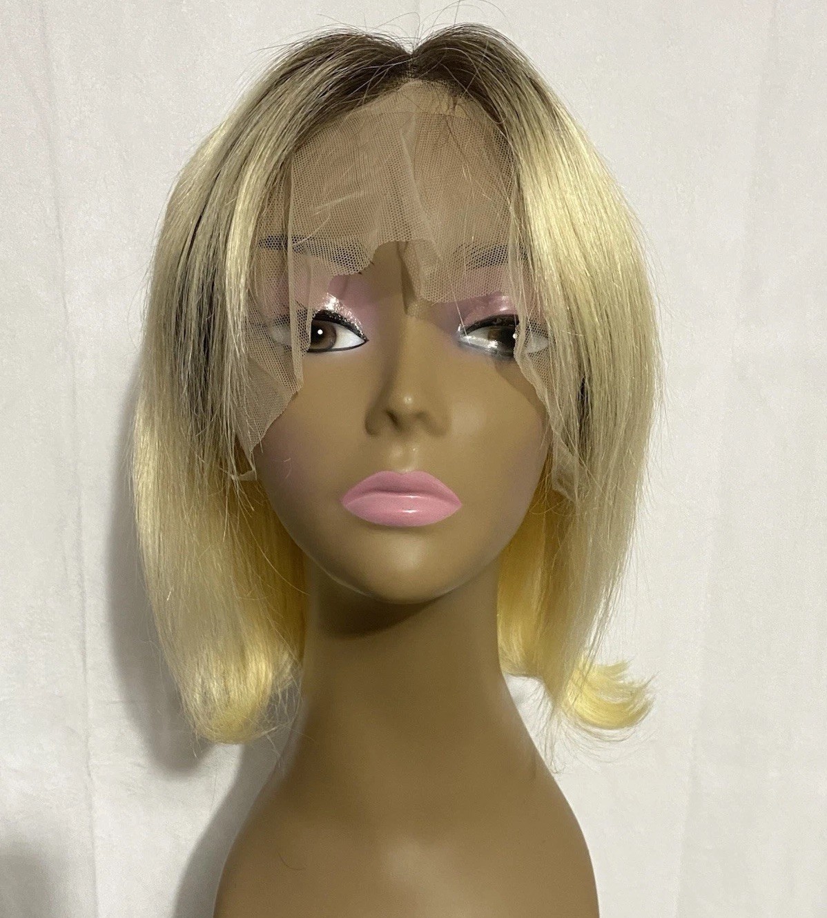 12 Inch Ombre Blonde 13×4 HD Lace Front Wig Human Hair Bob Pre-Plucked Med Large