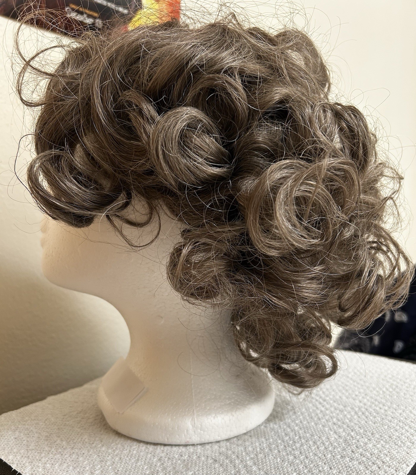 Medium Brown Curly Wig Hairpiece Curly Hair Style Medium Brown Curly Texture Wig