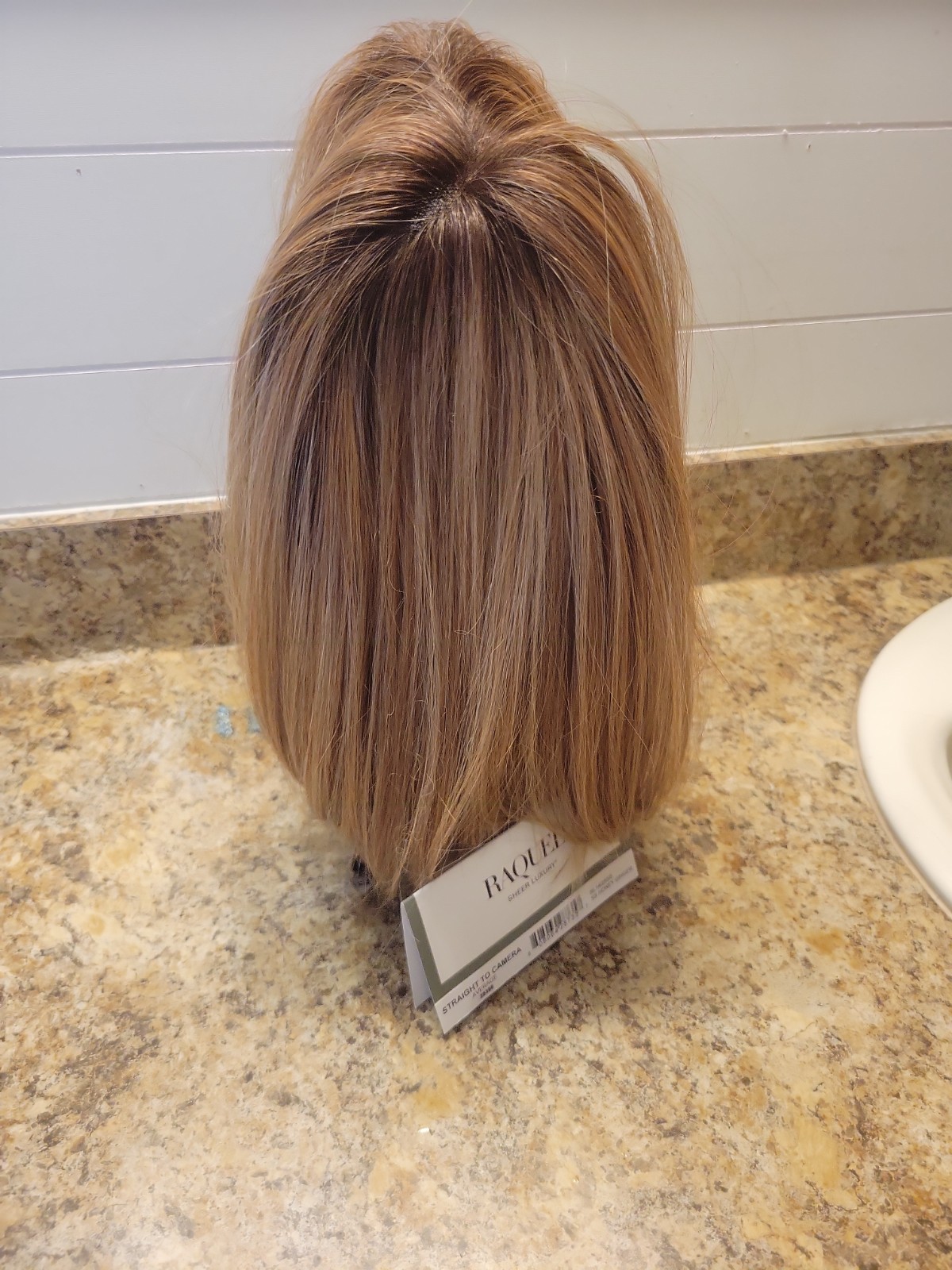 Raquel Welch Straight To Camera Wig NEW W/ Tags In Color SS Honey Ginger Rooted