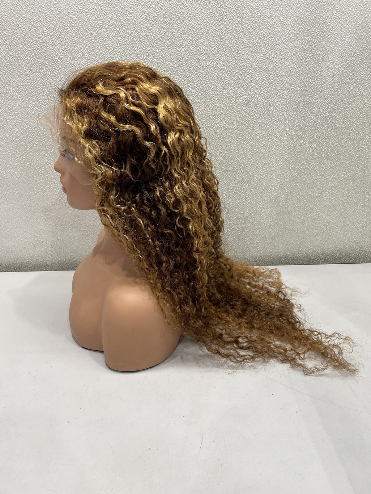 Highlight Ombre Deep Wave Human Hair Blend Lace Front Glueless Wig, 34″