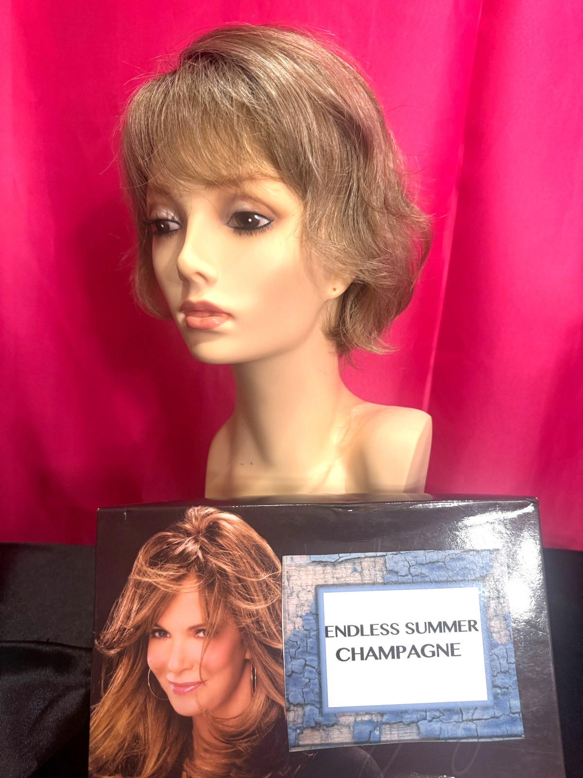 Jaclyn Smith Wig “ENDLESS SUMMER” Champagne with Roots NEW WITHOUT TAGS